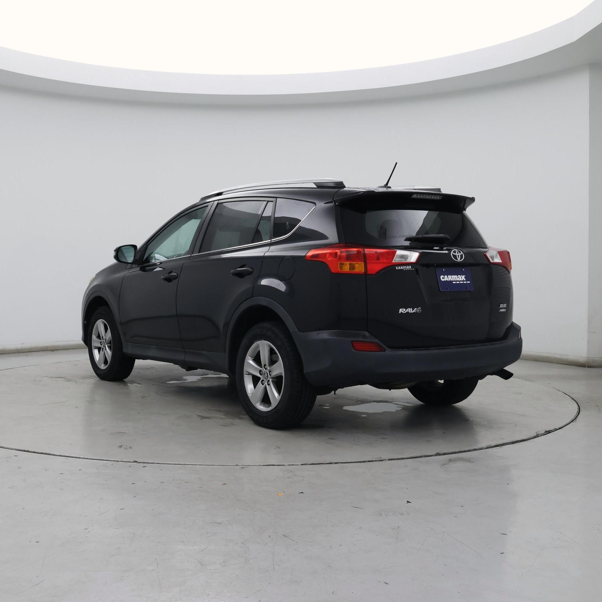 Thumbnail: 2015 Toyota RAV4 - 2