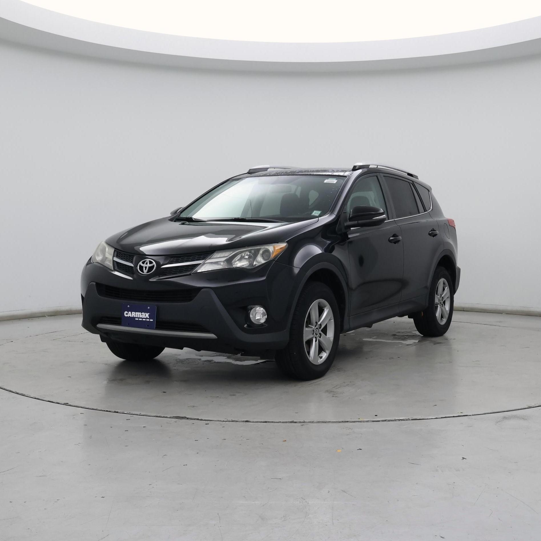 Thumbnail: 2015 Toyota RAV4 - 4