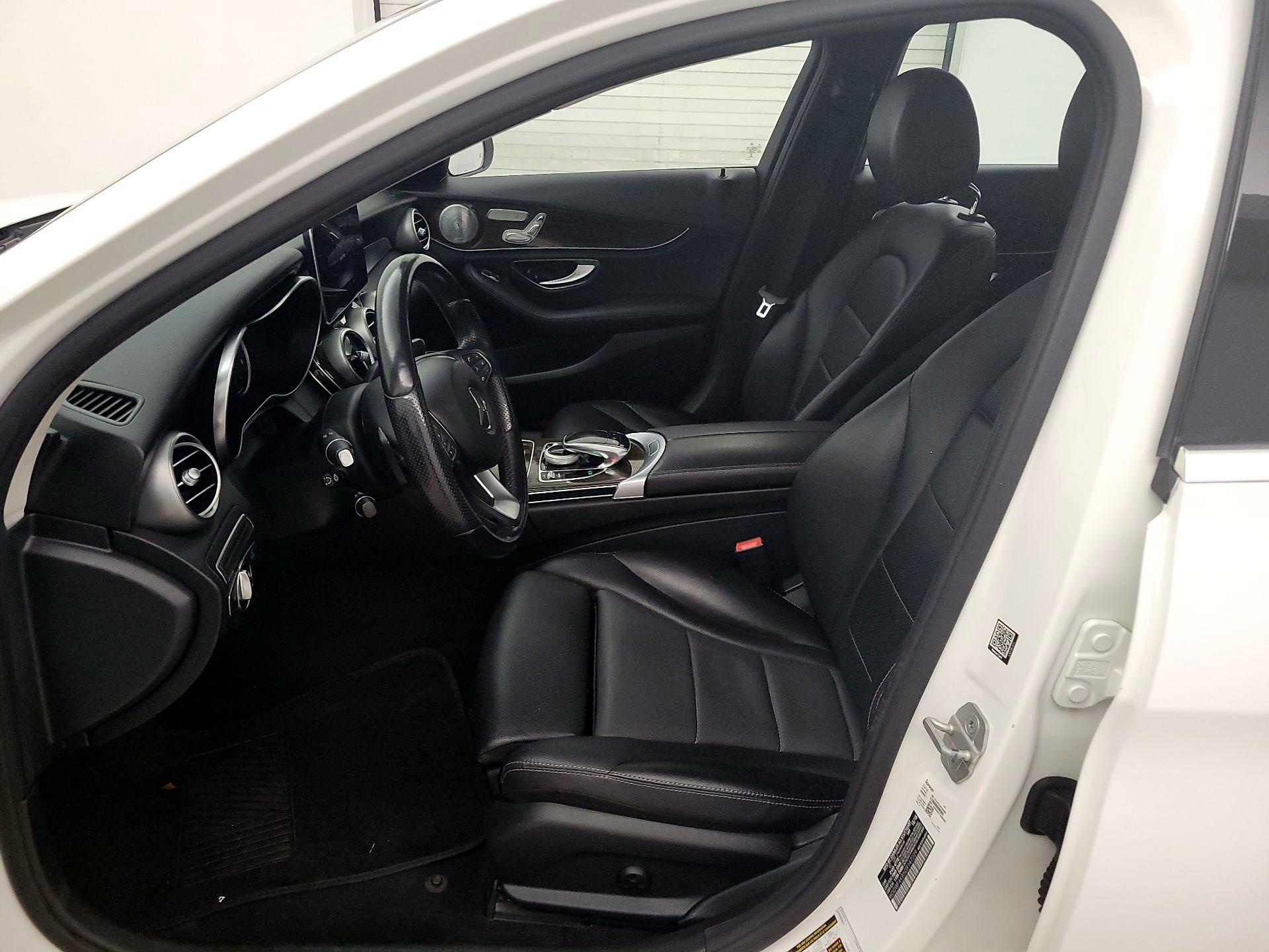 Thumbnail: 2016 Mercedes-Benz C-Class - 11