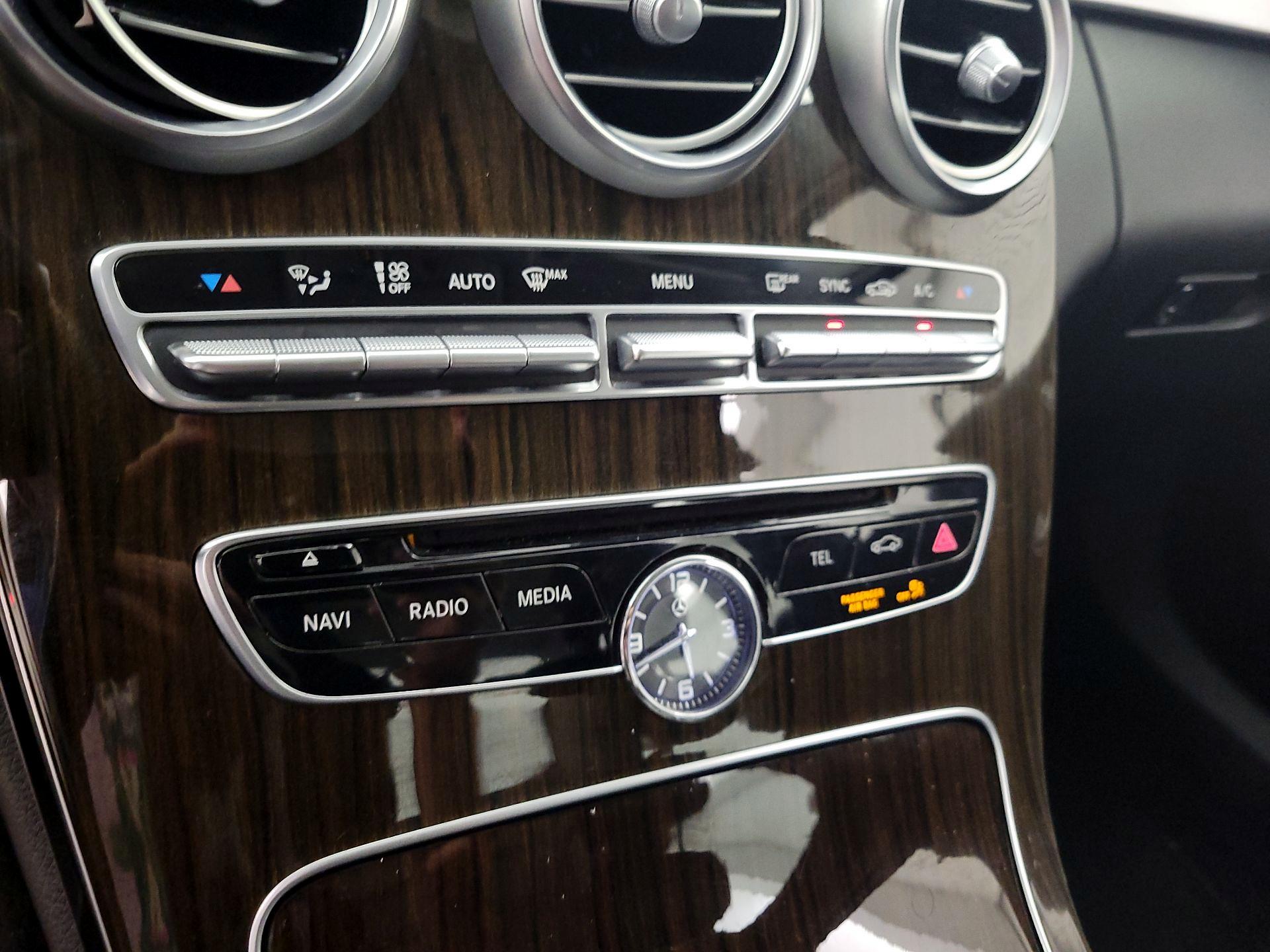 Thumbnail: 2016 Mercedes-Benz C-Class - 16