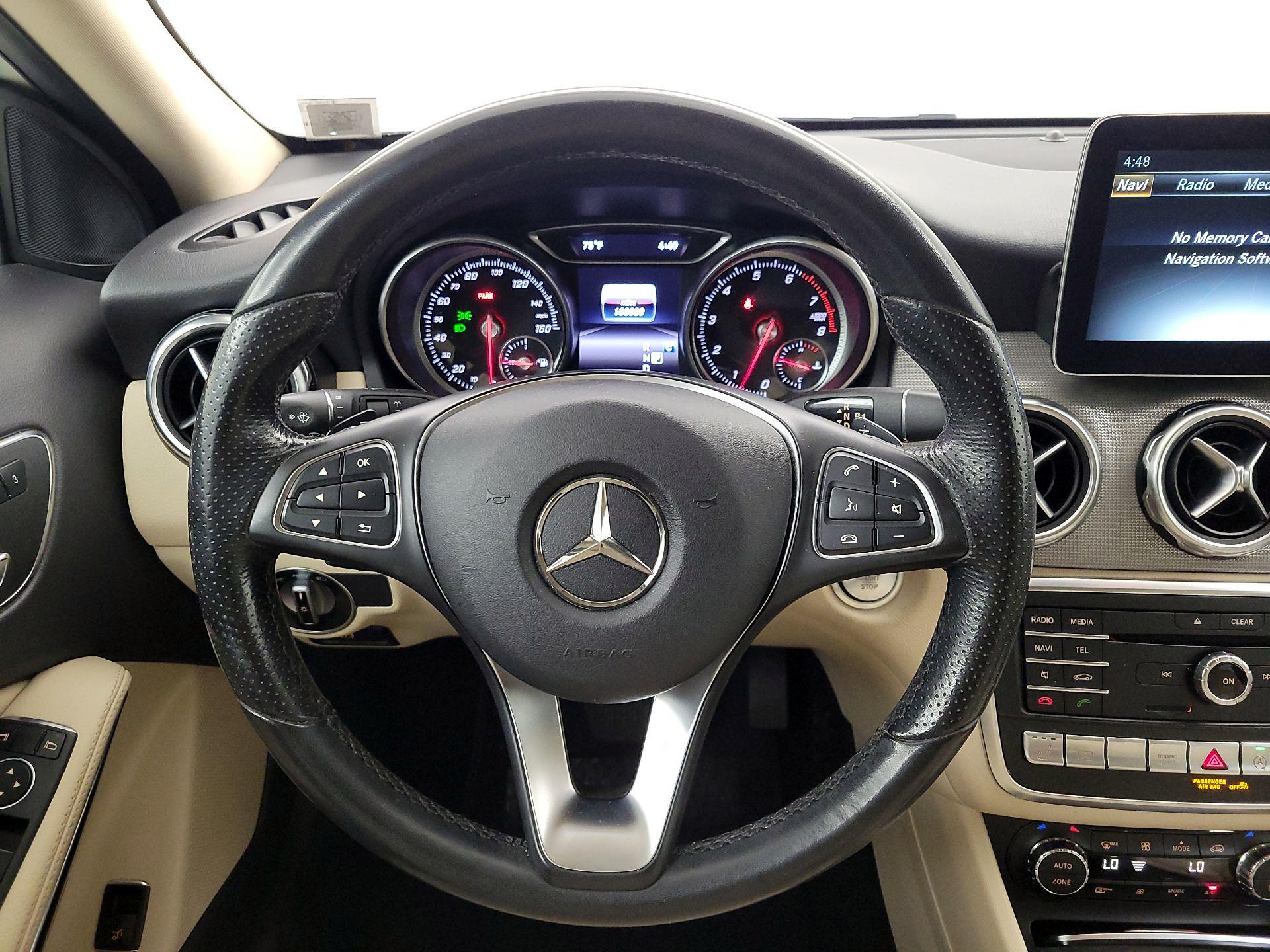 Thumbnail: 2018 Mercedes-Benz GLA - 10