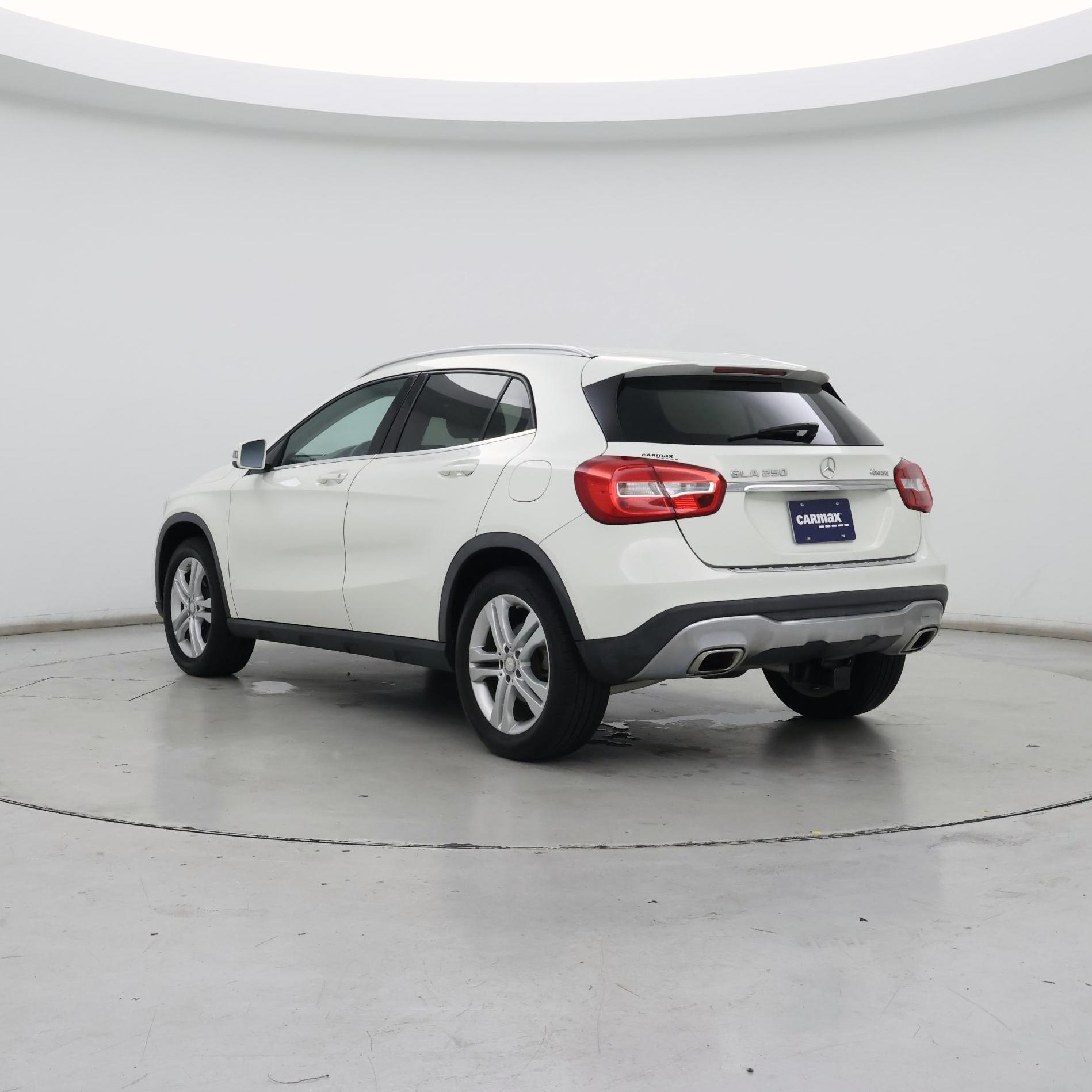 Thumbnail: 2018 Mercedes-Benz GLA - 2