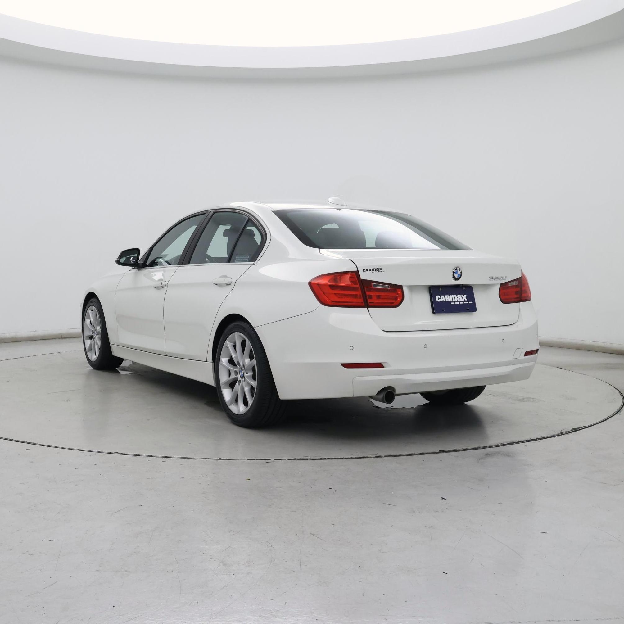 Thumbnail: 2015 BMW 3 Series - 2