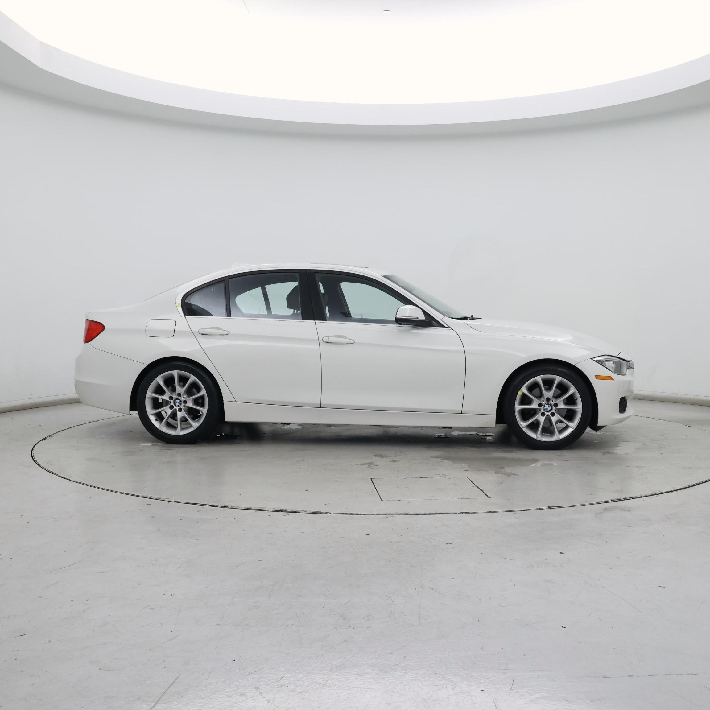 Thumbnail: 2015 BMW 3 Series - 7