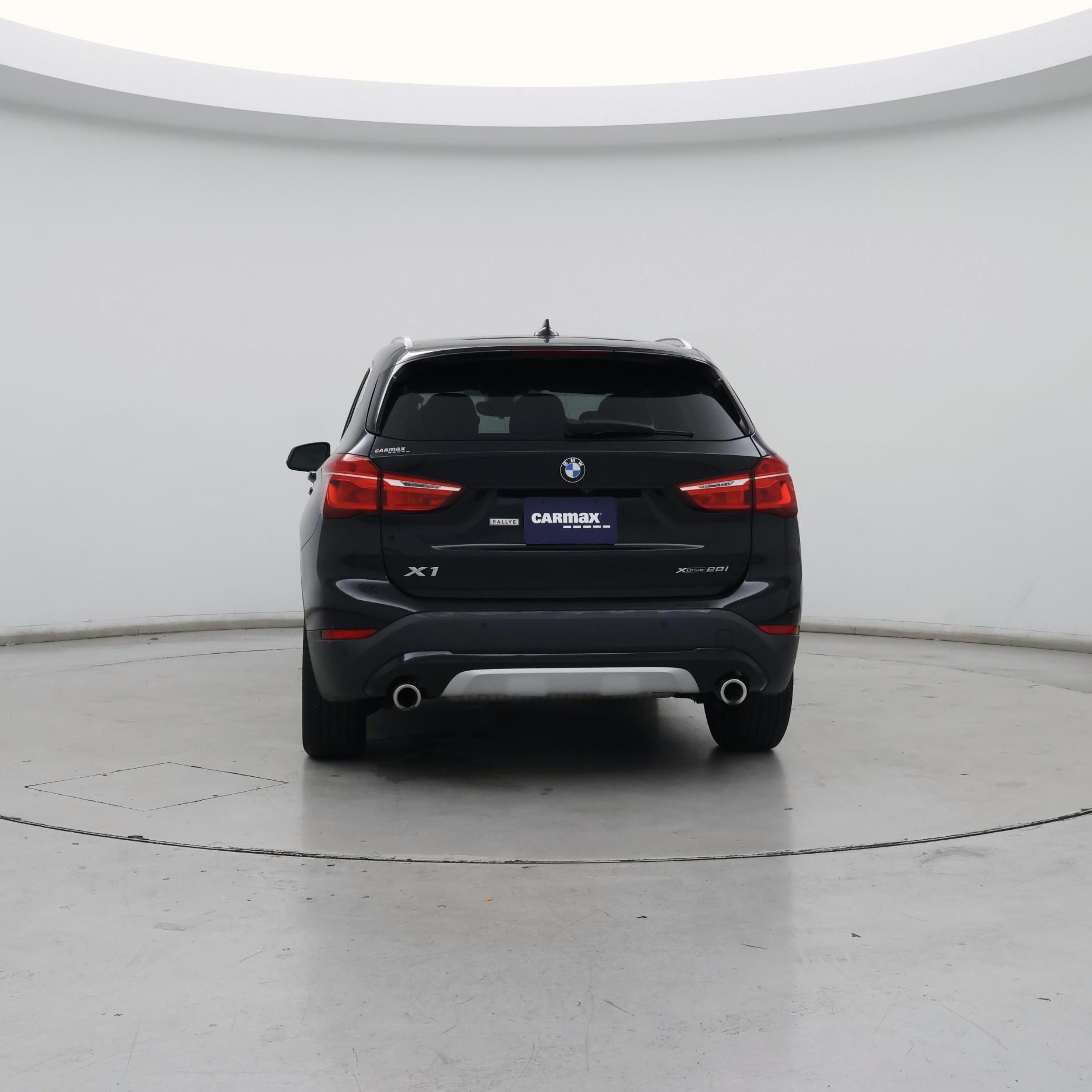 Thumbnail: 2021 BMW X1 - 6