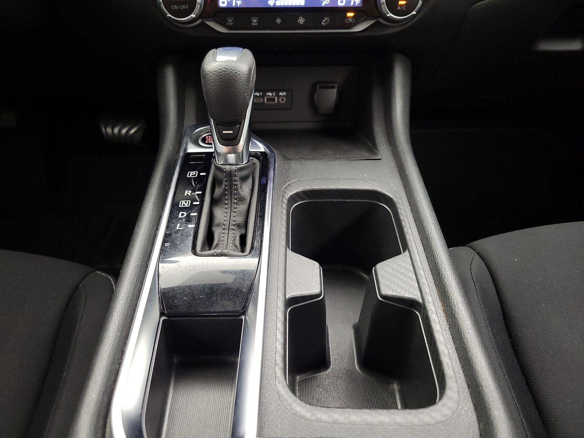 Thumbnail: 2020 Nissan Sentra - 17