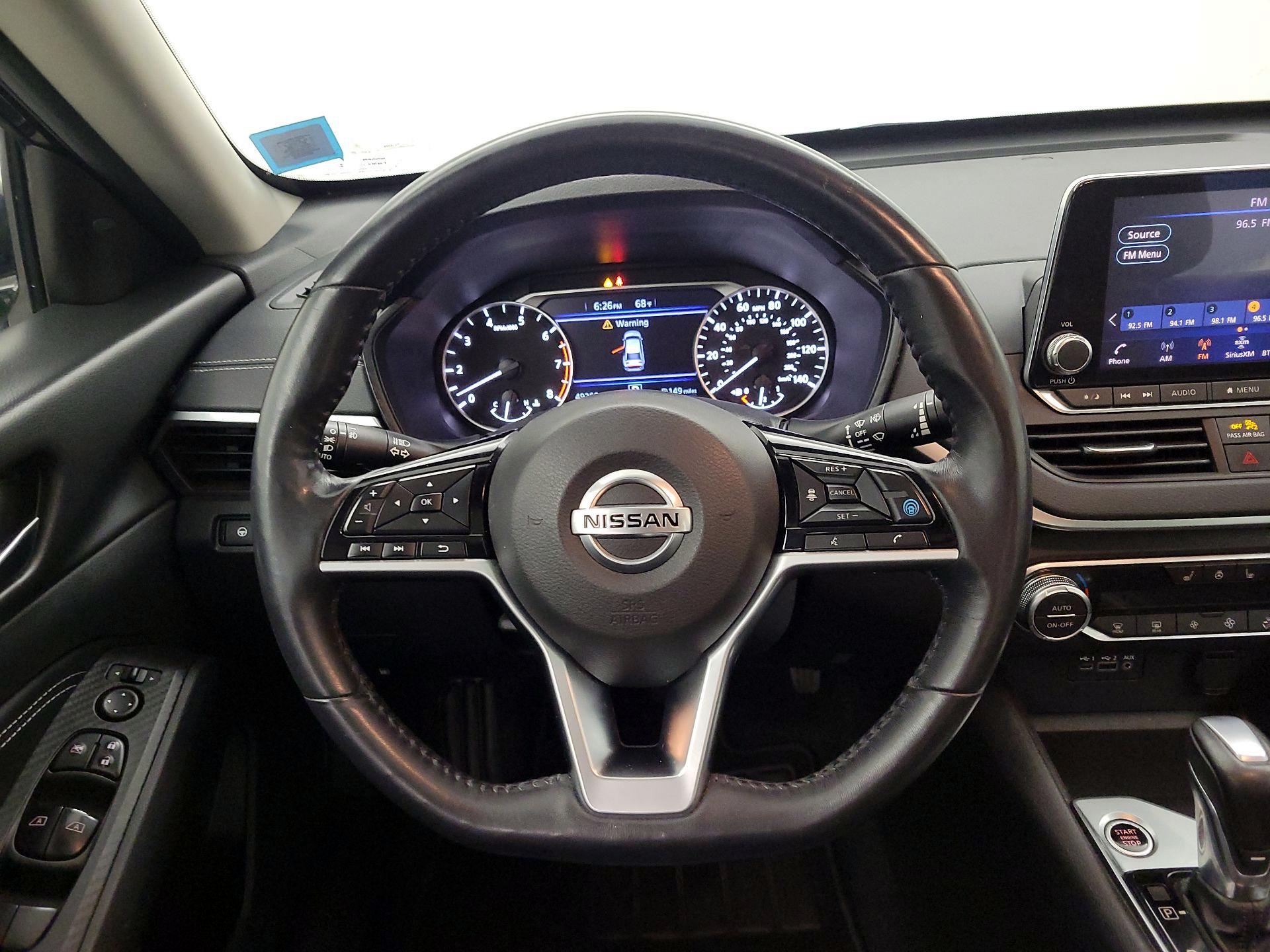 Thumbnail: 2019 Nissan Altima - 10