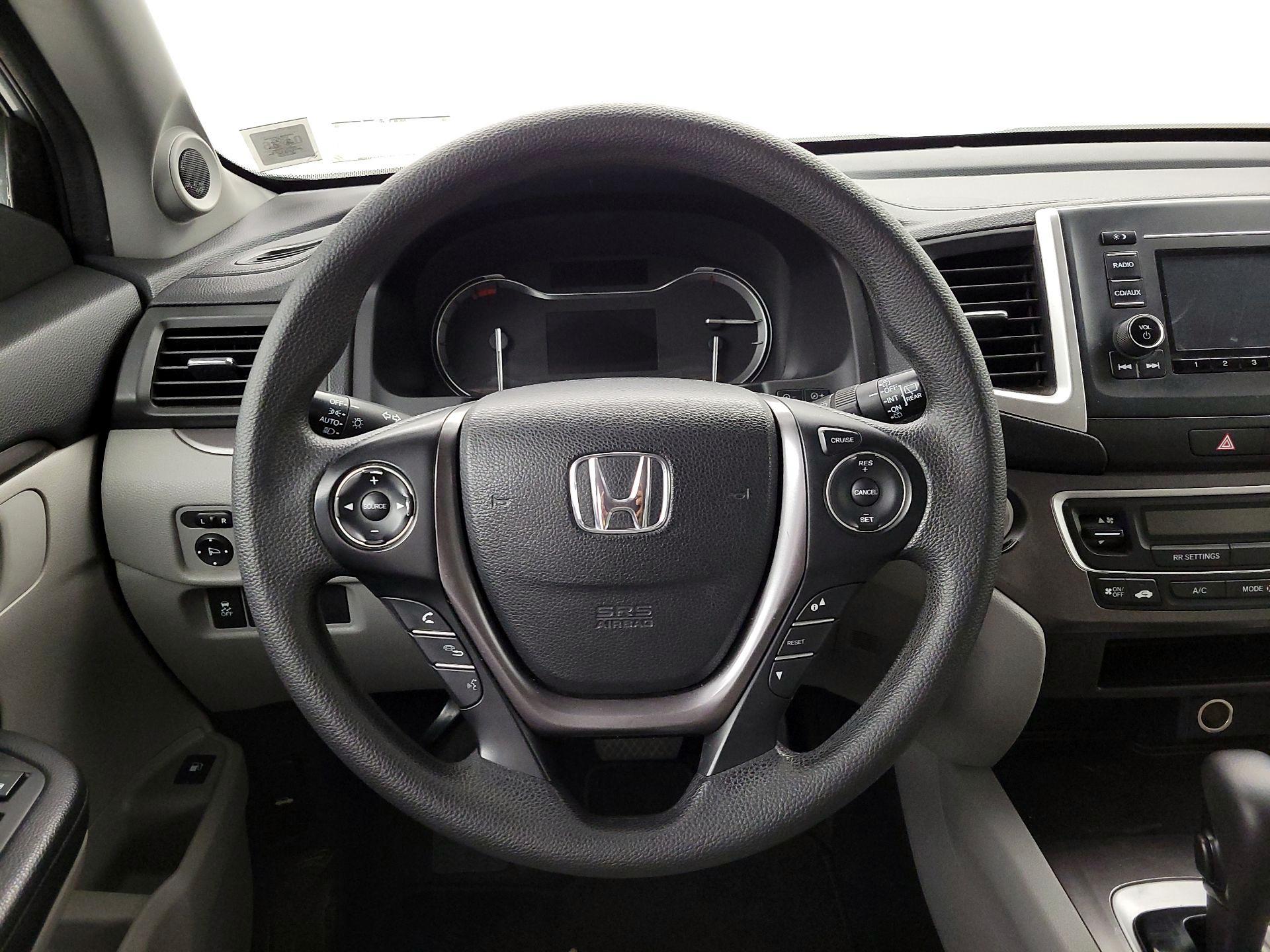 Thumbnail: 2016 Honda Pilot - 10