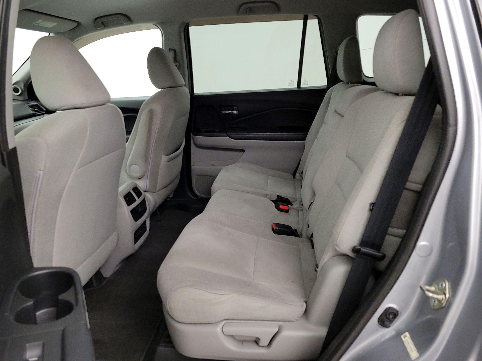 Thumbnail: 2016 Honda Pilot - 19
