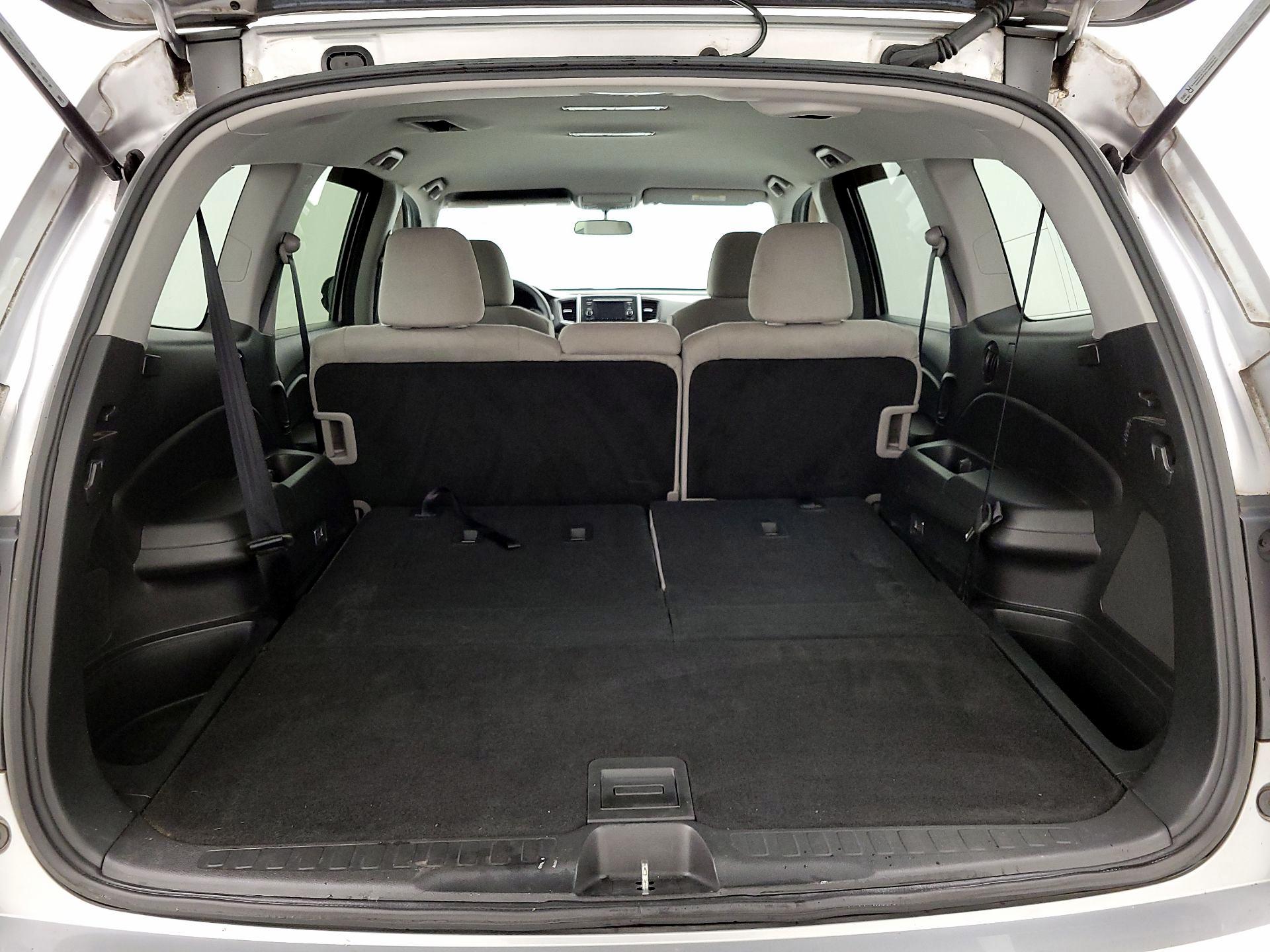 Thumbnail: 2016 Honda Pilot - 20