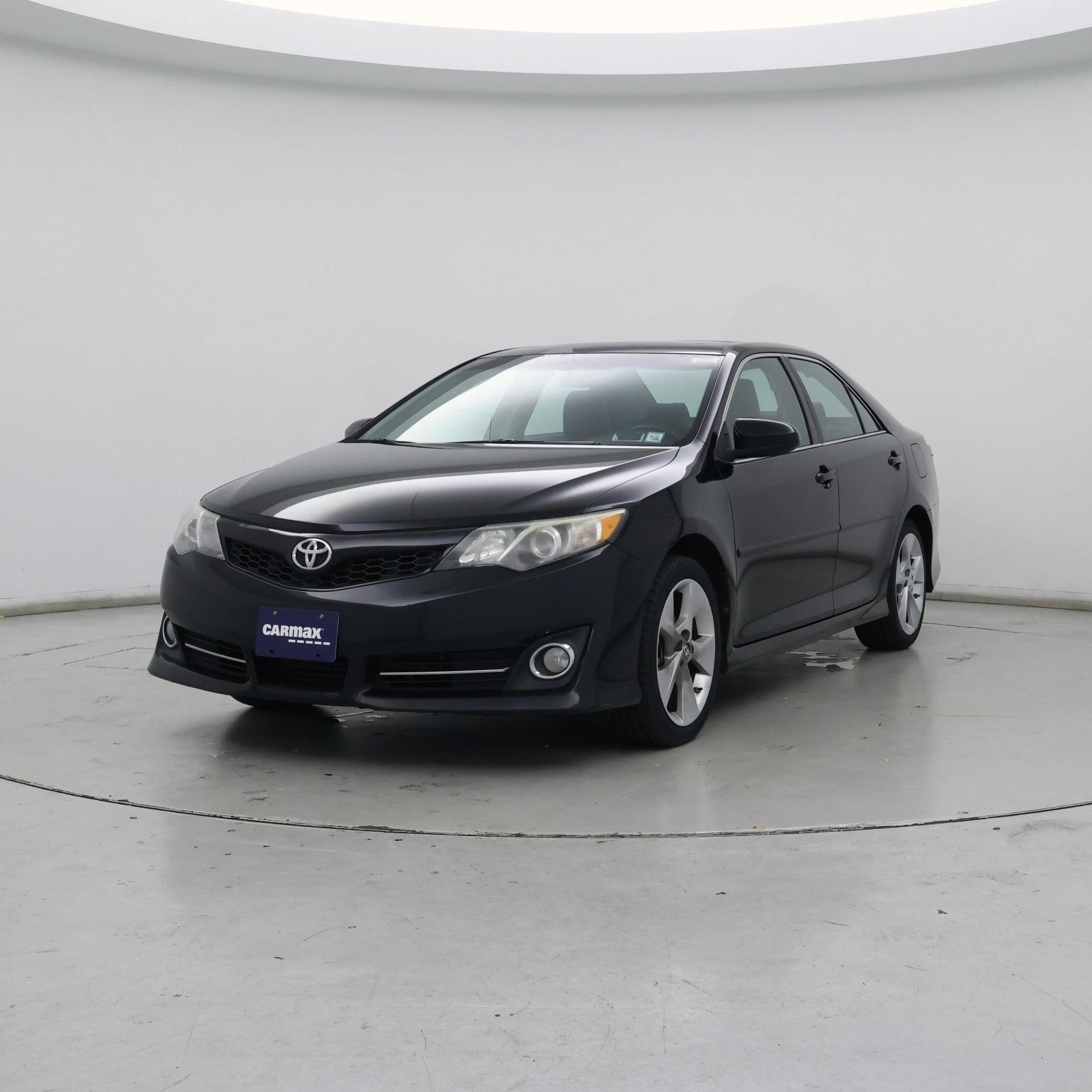 Thumbnail: 2014 Toyota Camry - 4