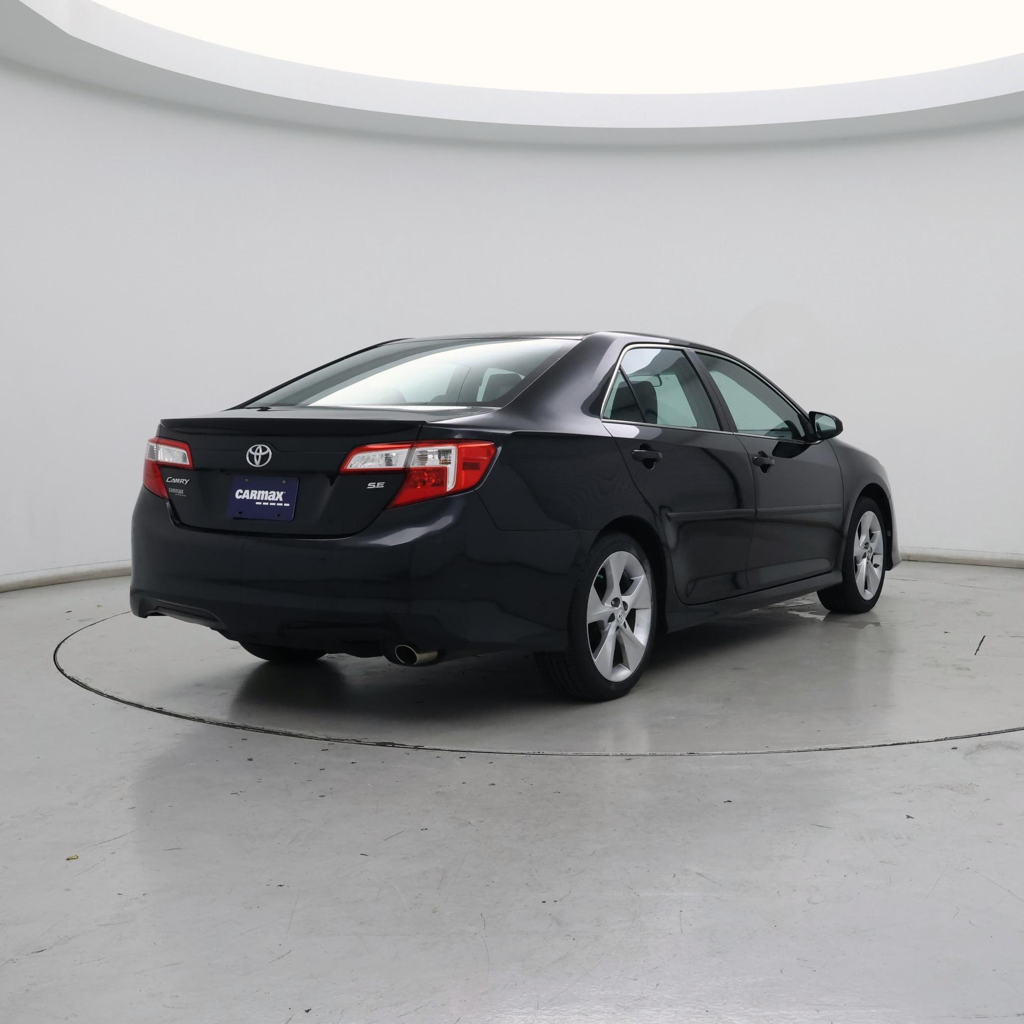 Thumbnail: 2014 Toyota Camry - 8