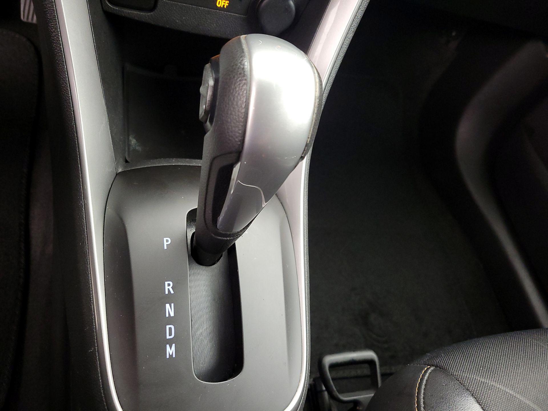 Thumbnail: 2018 Chevrolet Trax - 17