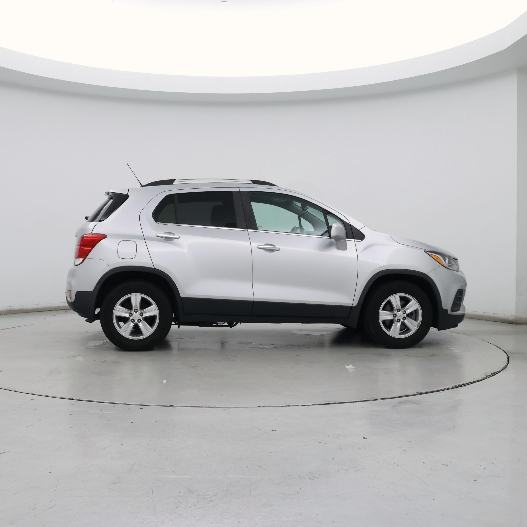Thumbnail: 2018 Chevrolet Trax - 7