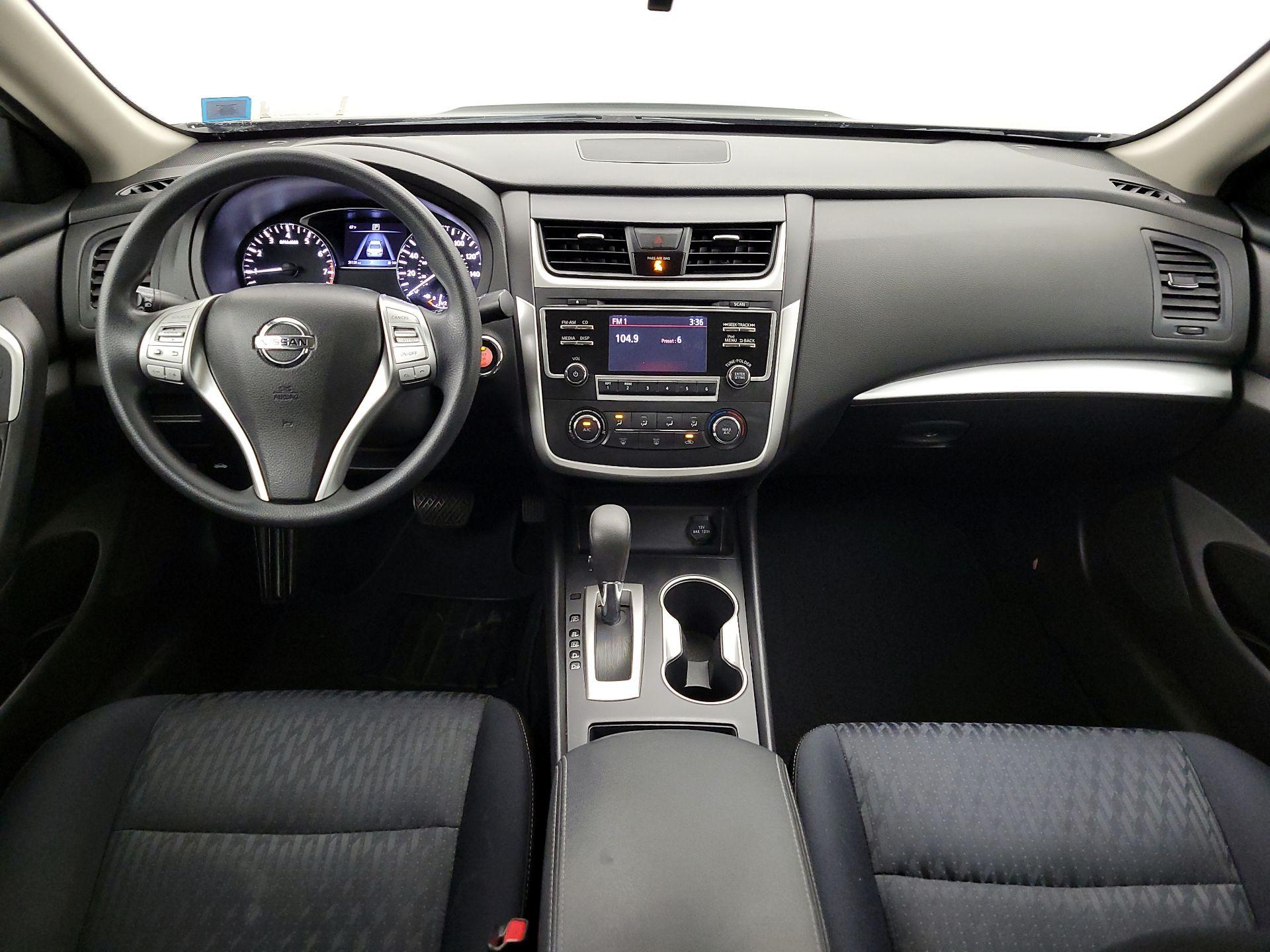 Thumbnail: 2018 Nissan Altima - 9