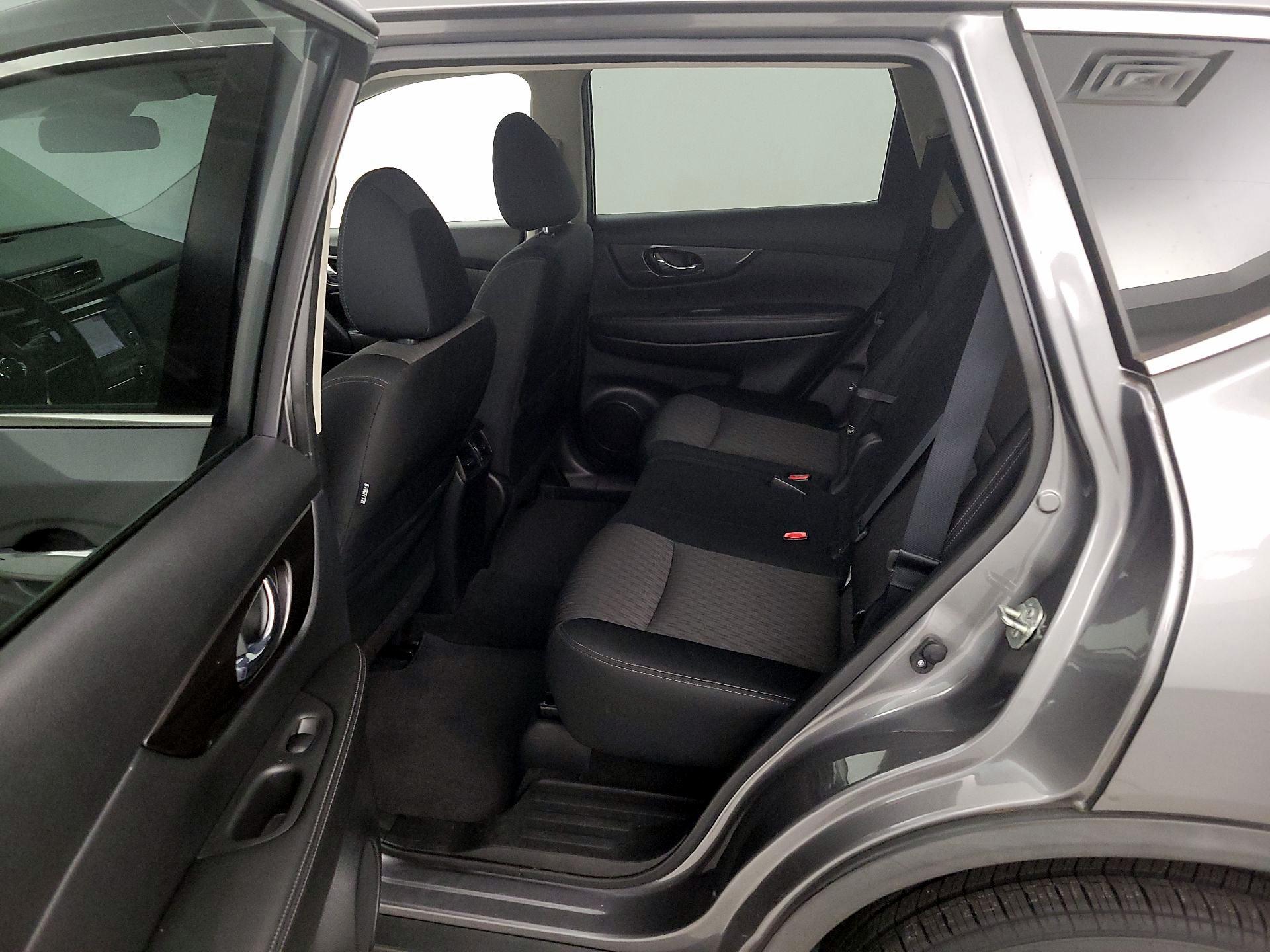 Thumbnail: 2019 Nissan Rogue - 20