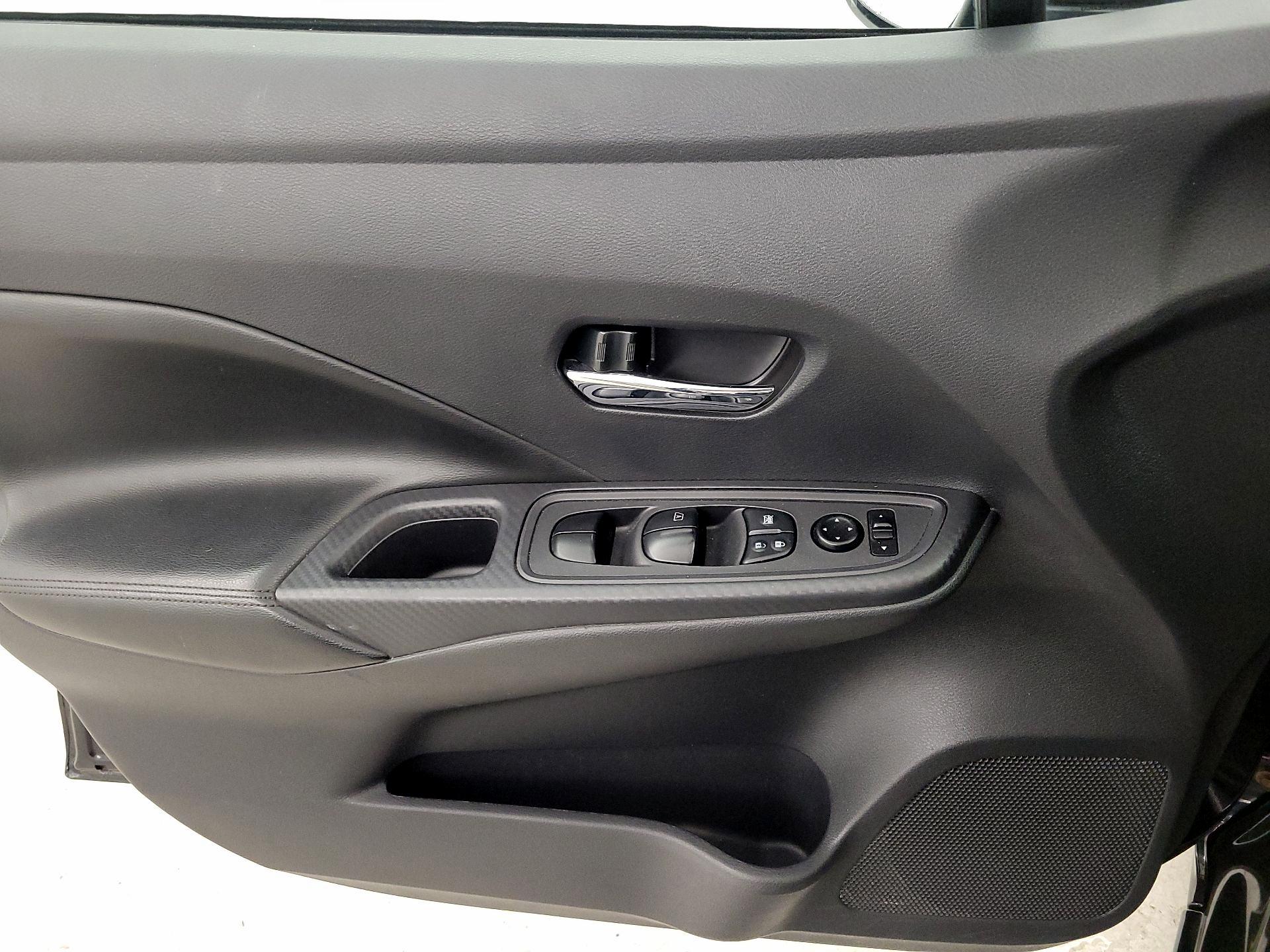 Thumbnail: 2020 Nissan Versa - 12