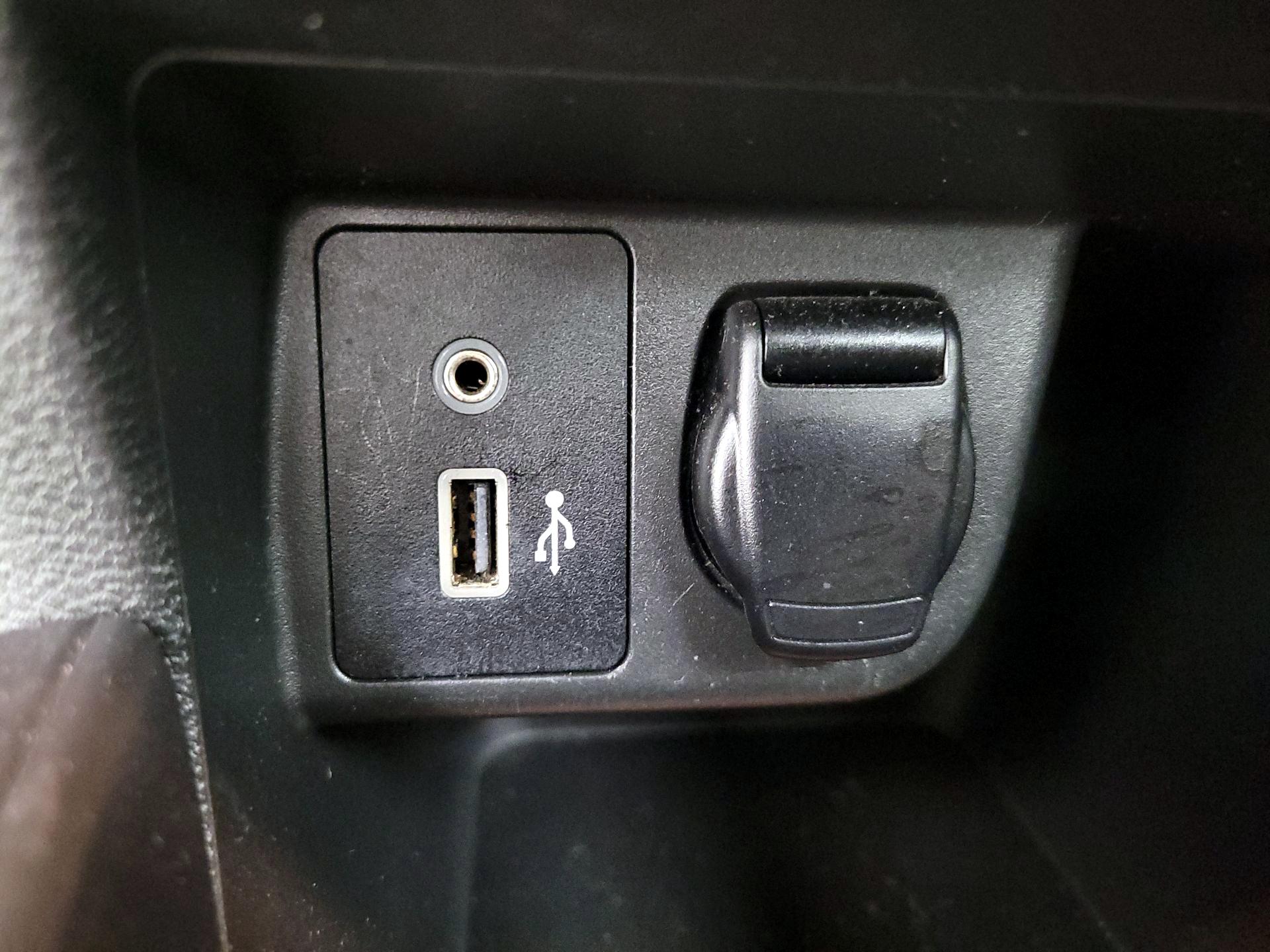 Thumbnail: 2020 Nissan Versa - 17