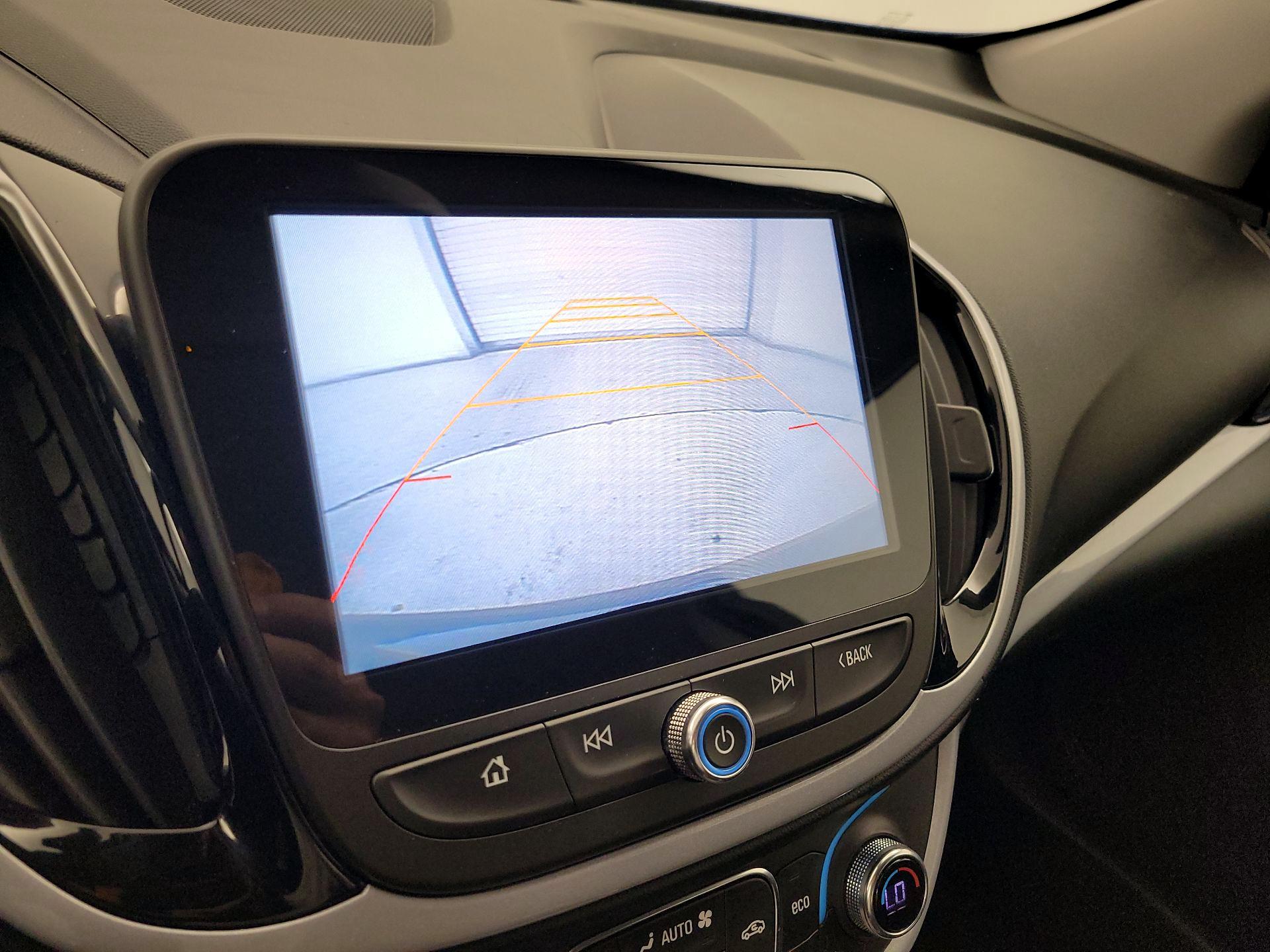 Thumbnail: 2016 Chevrolet Volt - 14