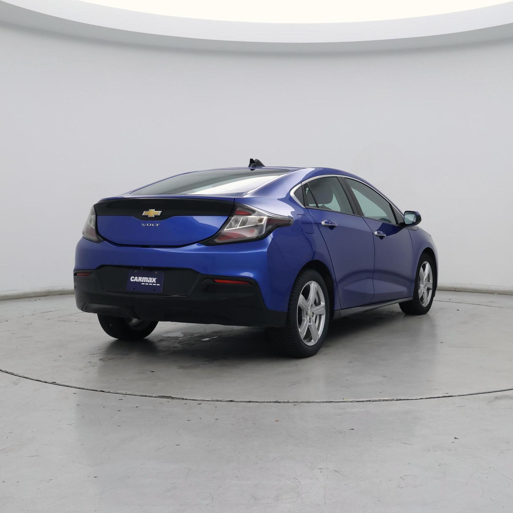Thumbnail: 2016 Chevrolet Volt - 8