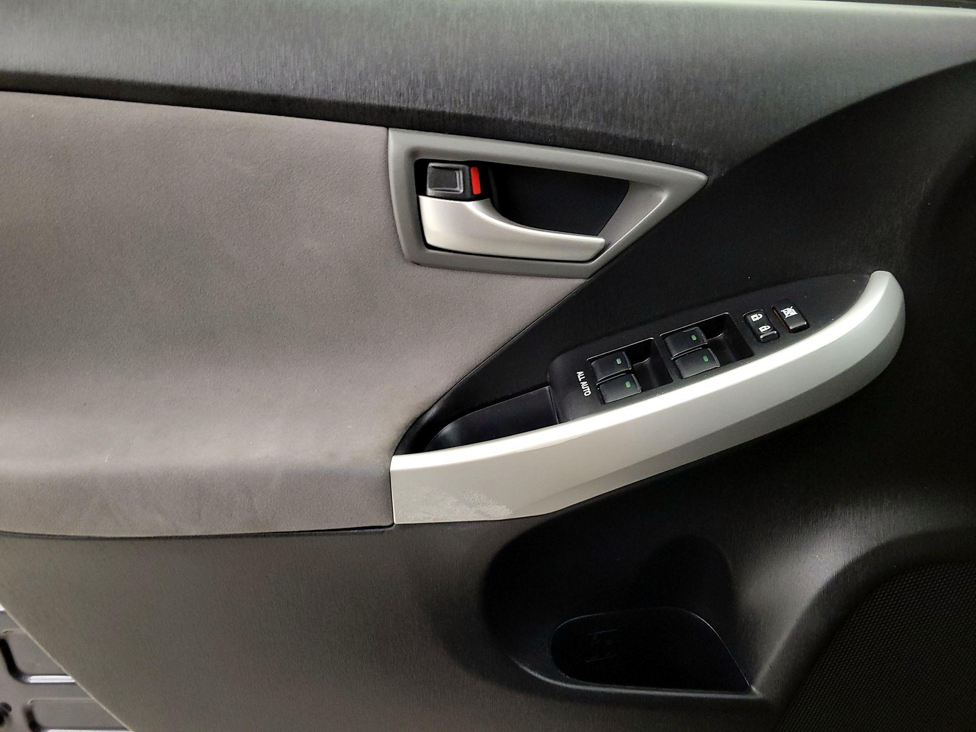 Thumbnail: 2015 Toyota Prius - 12