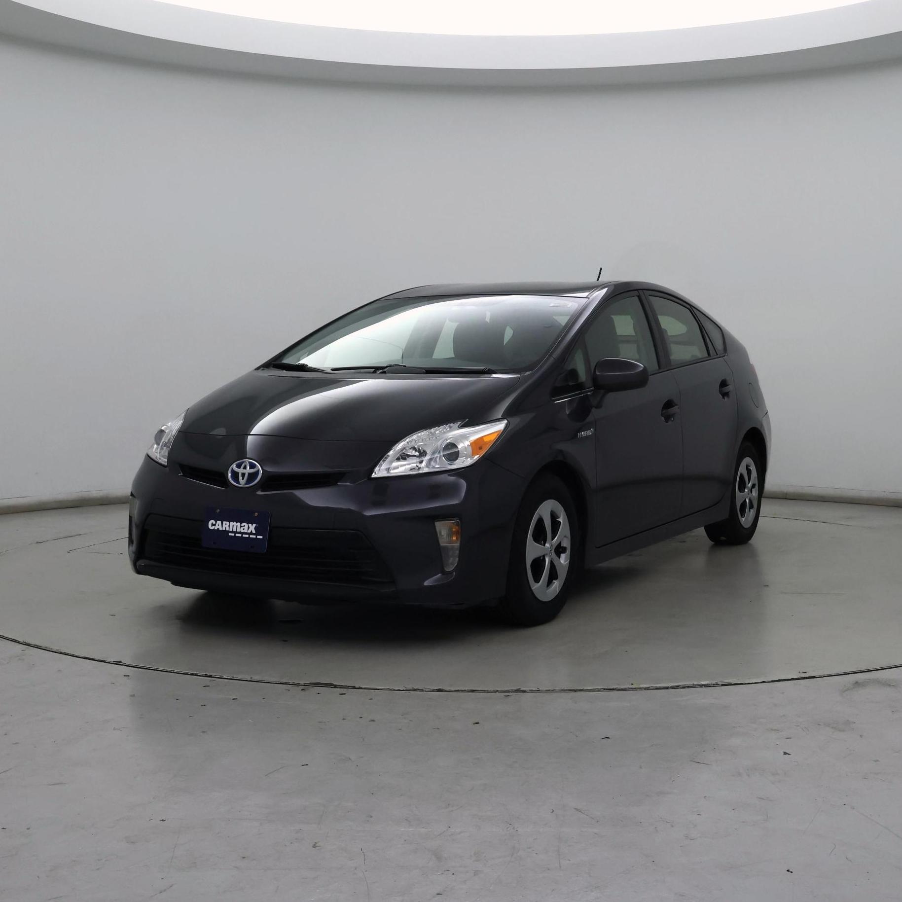 Thumbnail: 2015 Toyota Prius - 4