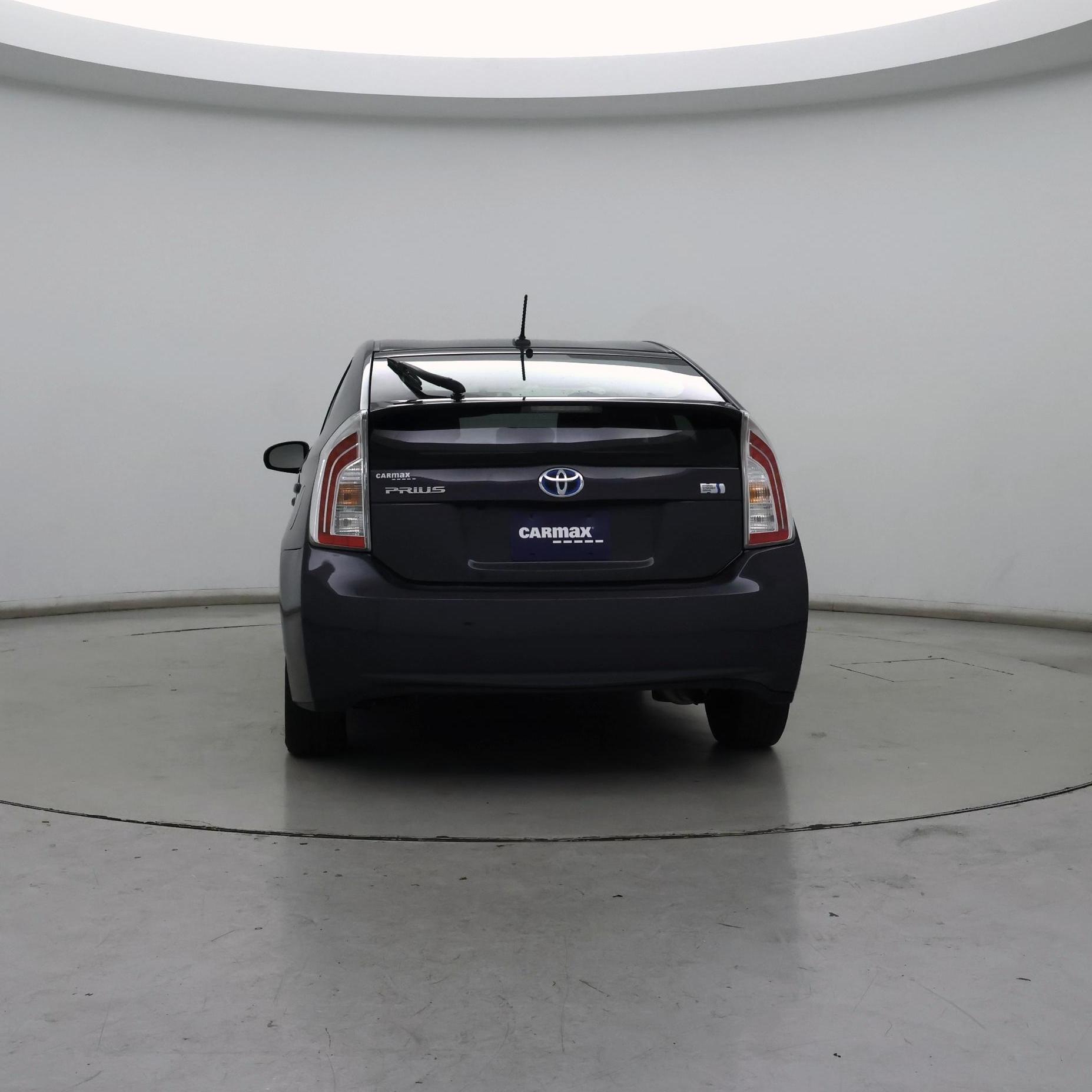 Thumbnail: 2015 Toyota Prius - 6