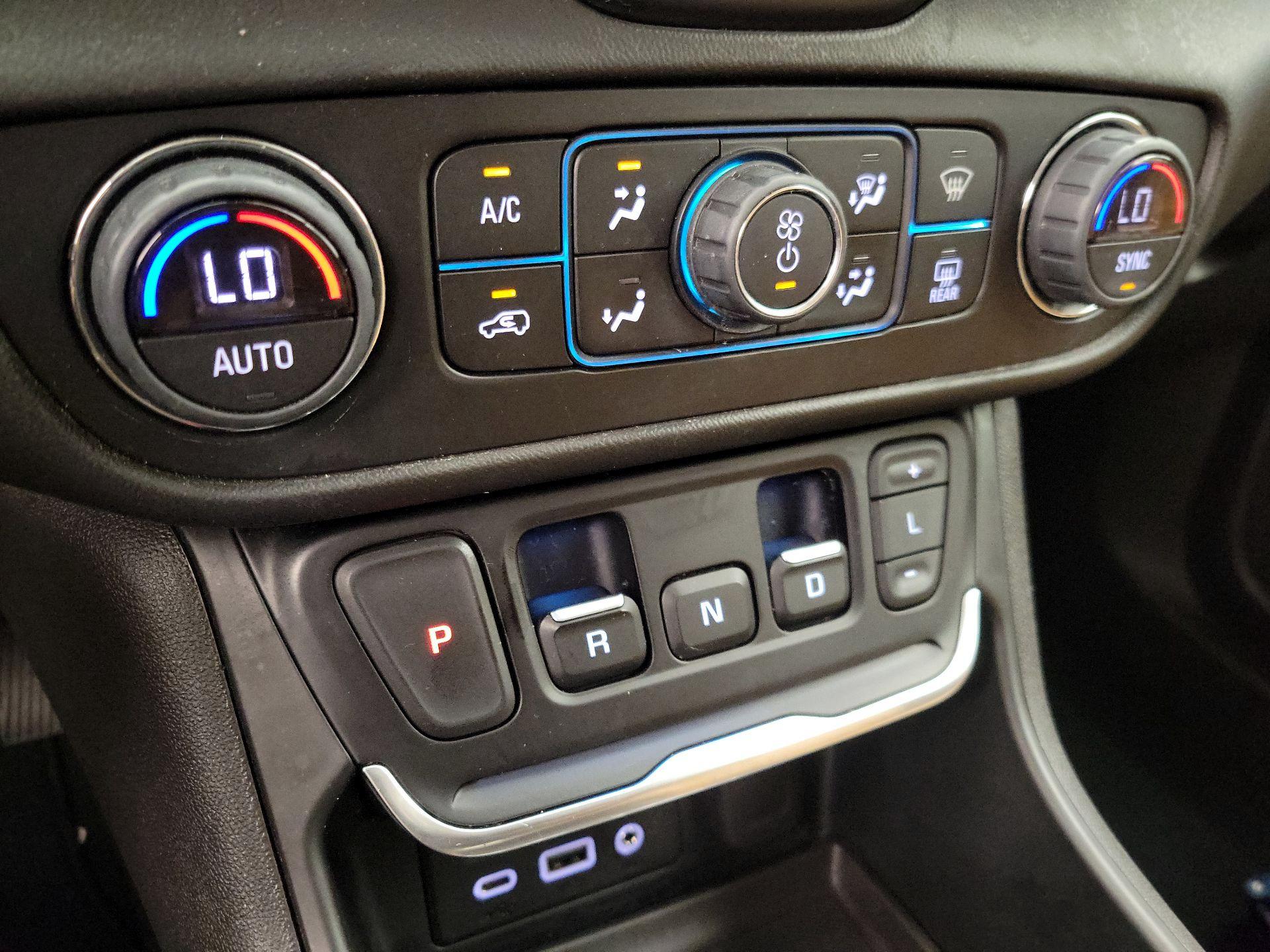 Thumbnail: 2021 GMC Terrain - 16