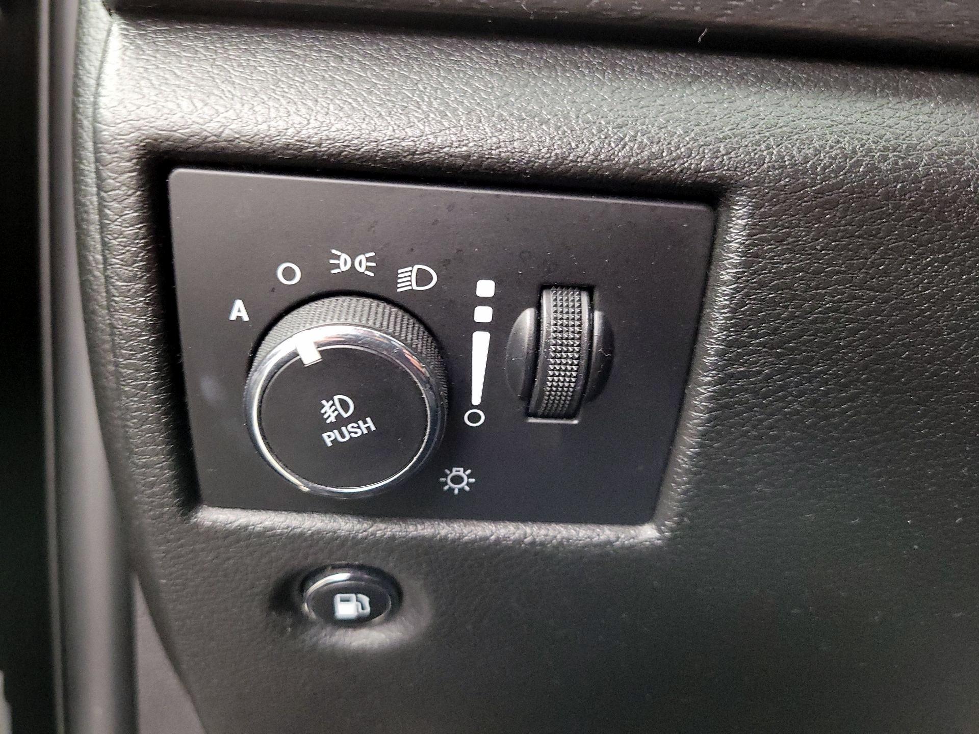 Thumbnail: 2018 Jeep Grand Cherokee - 13