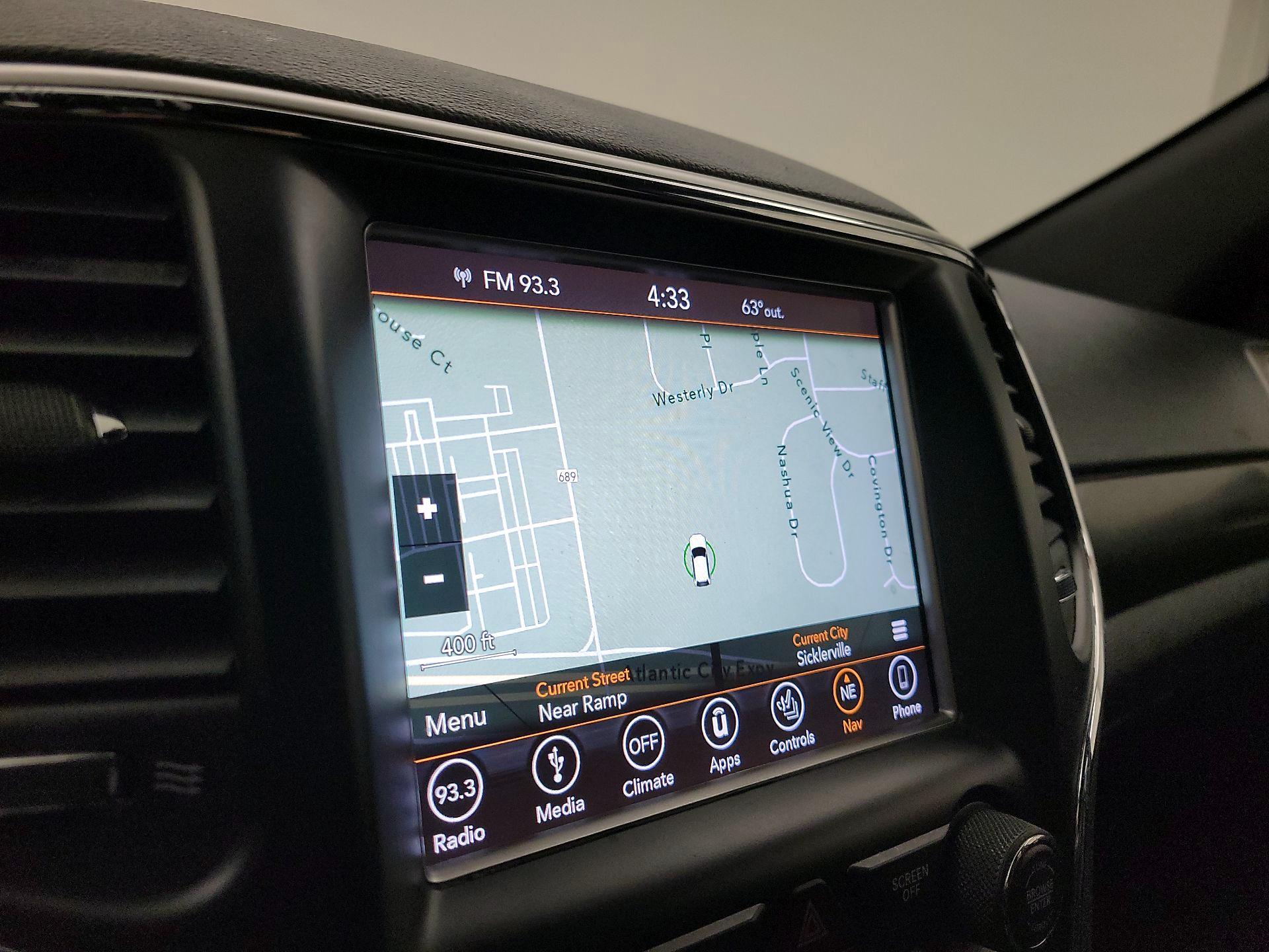 Thumbnail: 2018 Jeep Grand Cherokee - 14