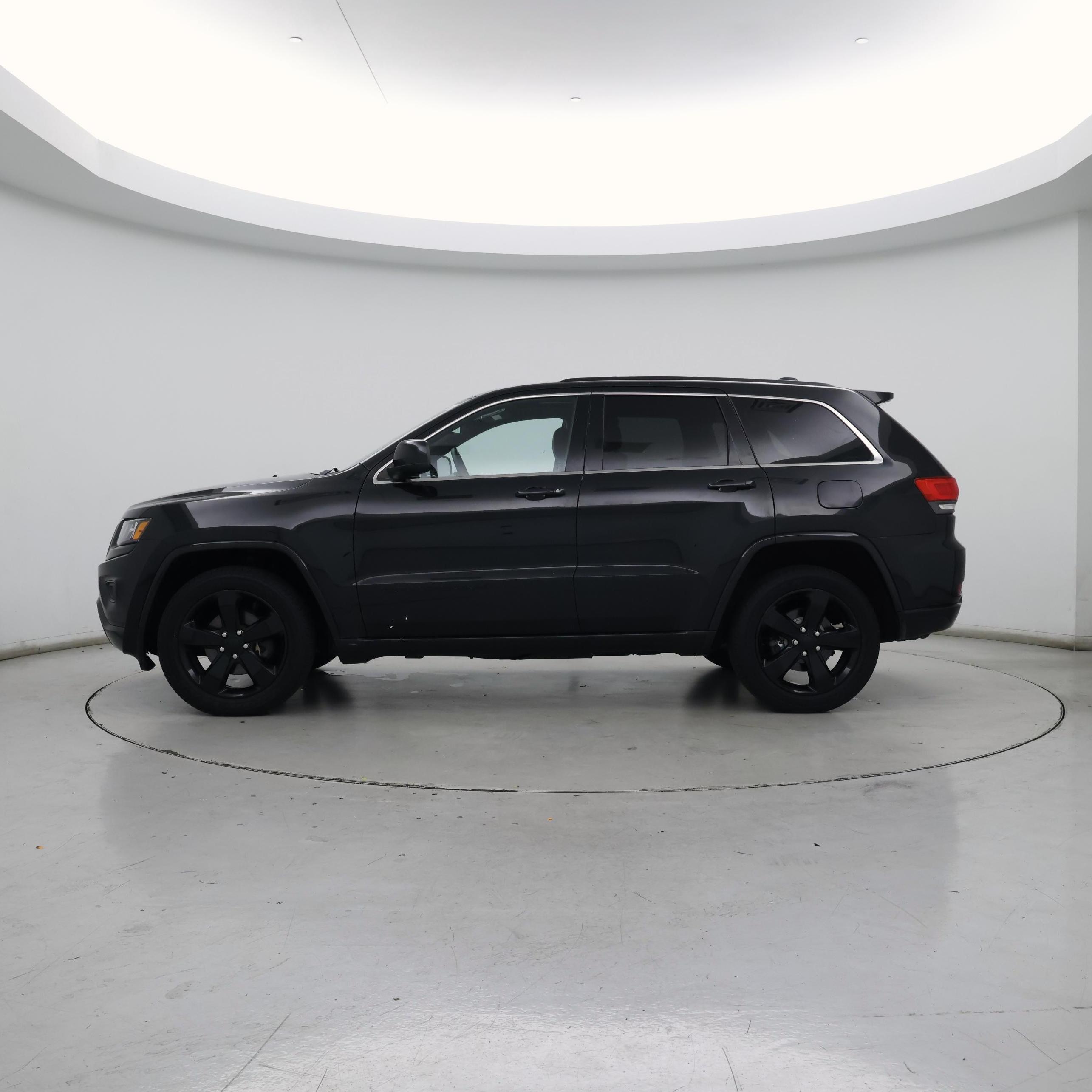 Thumbnail: 2015 Jeep Grand Cherokee - 3