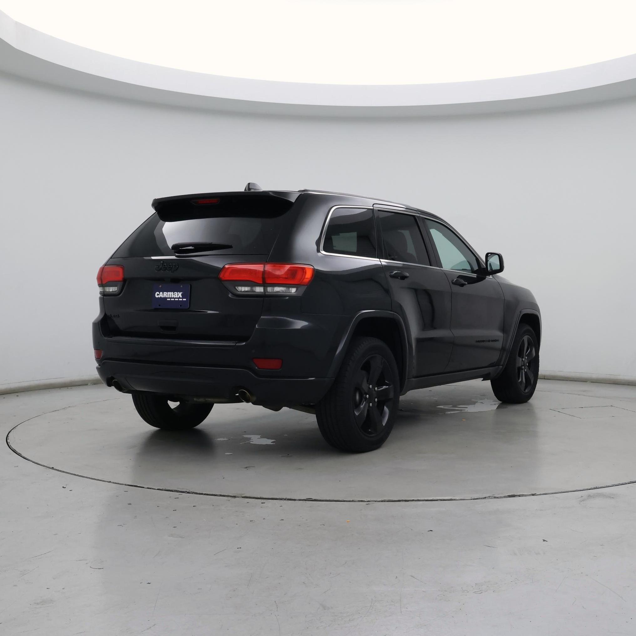 Thumbnail: 2015 Jeep Grand Cherokee - 8