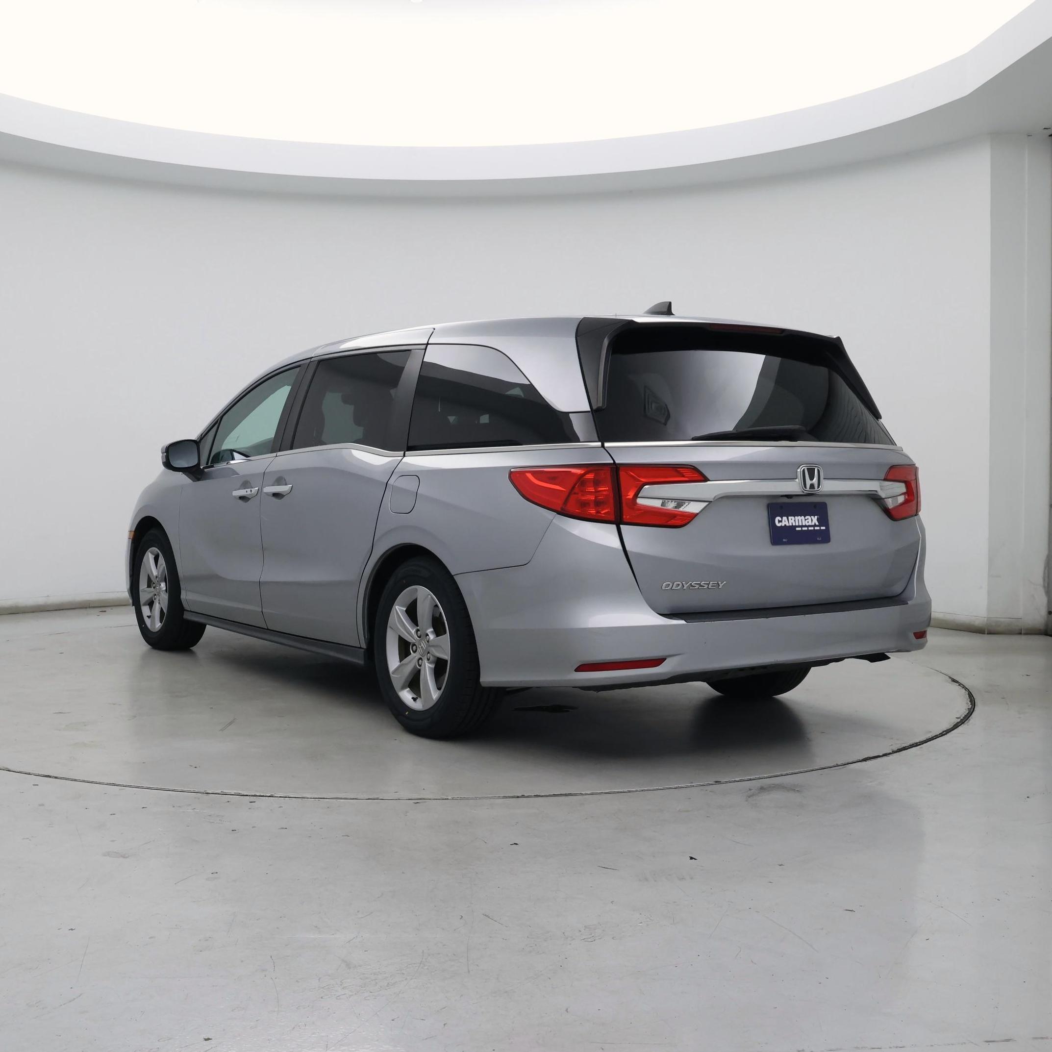 Thumbnail: 2019 Honda Odyssey - 2