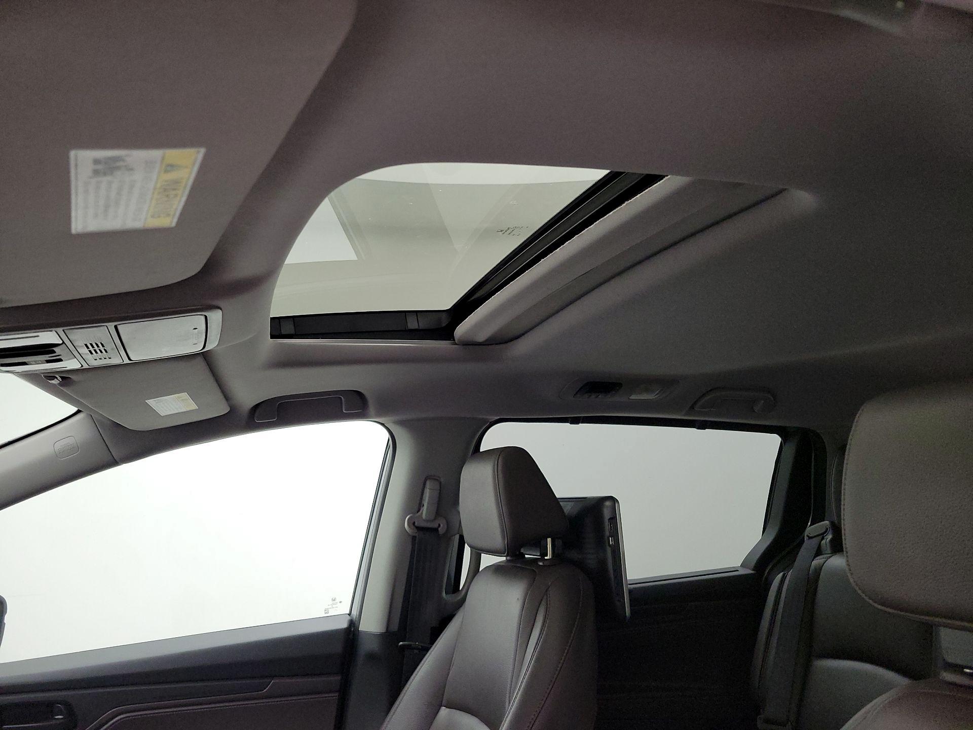 Thumbnail: 2019 Honda Odyssey - 19