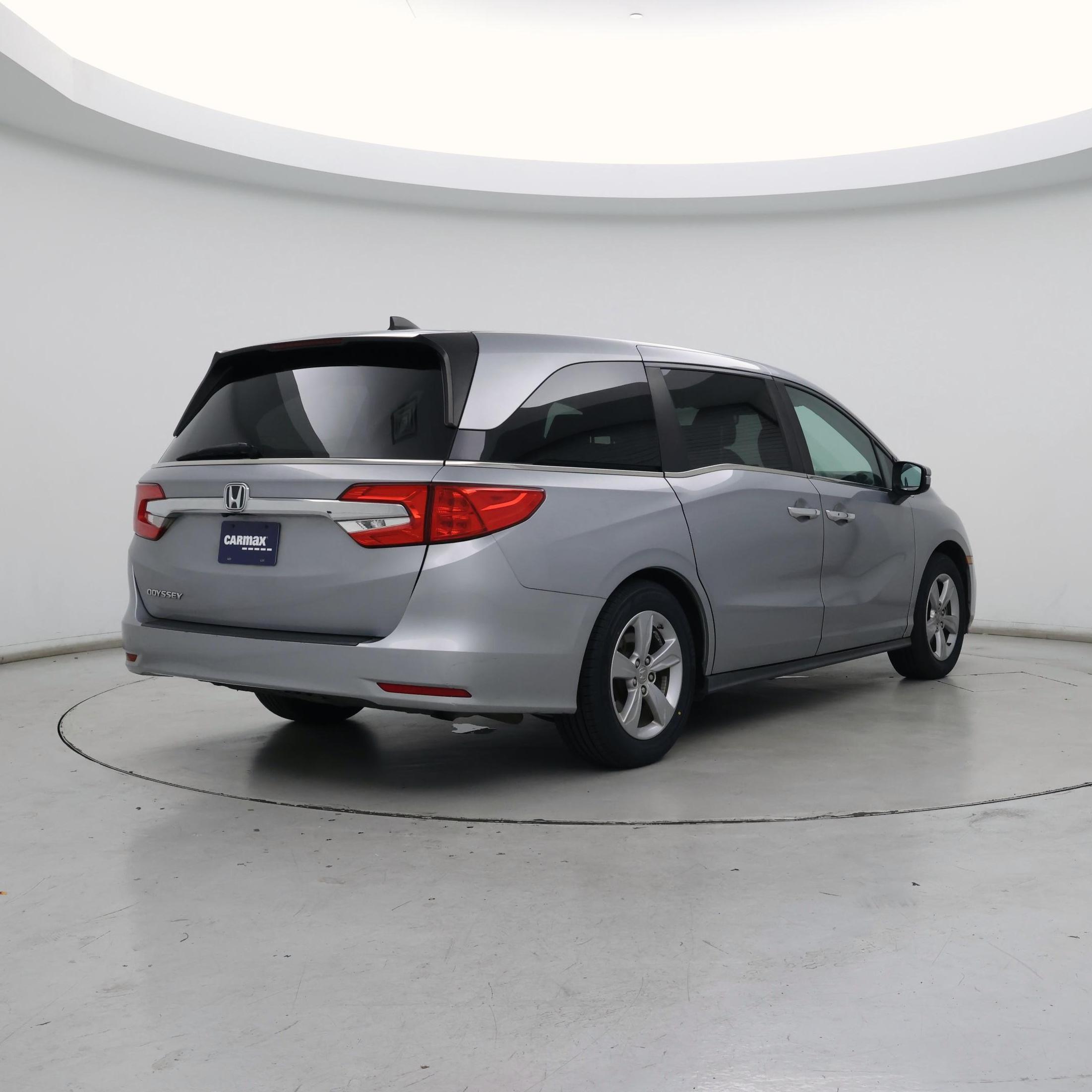 Thumbnail: 2019 Honda Odyssey - 8