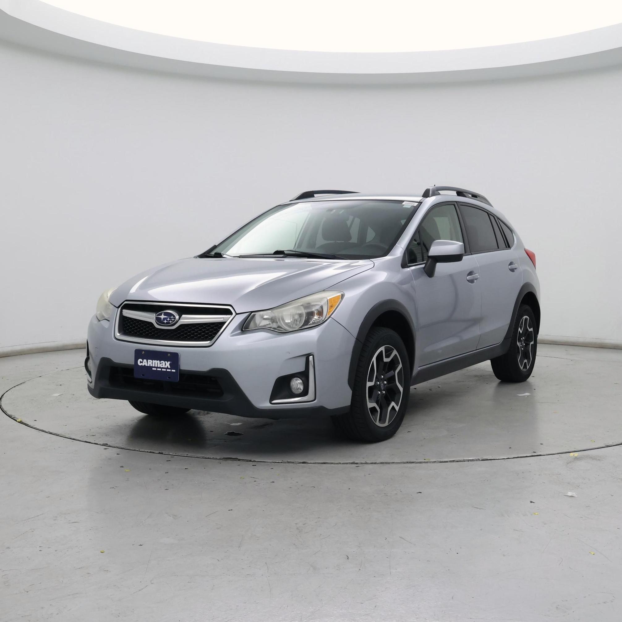 Thumbnail: 2017 Subaru Crosstrek - 4
