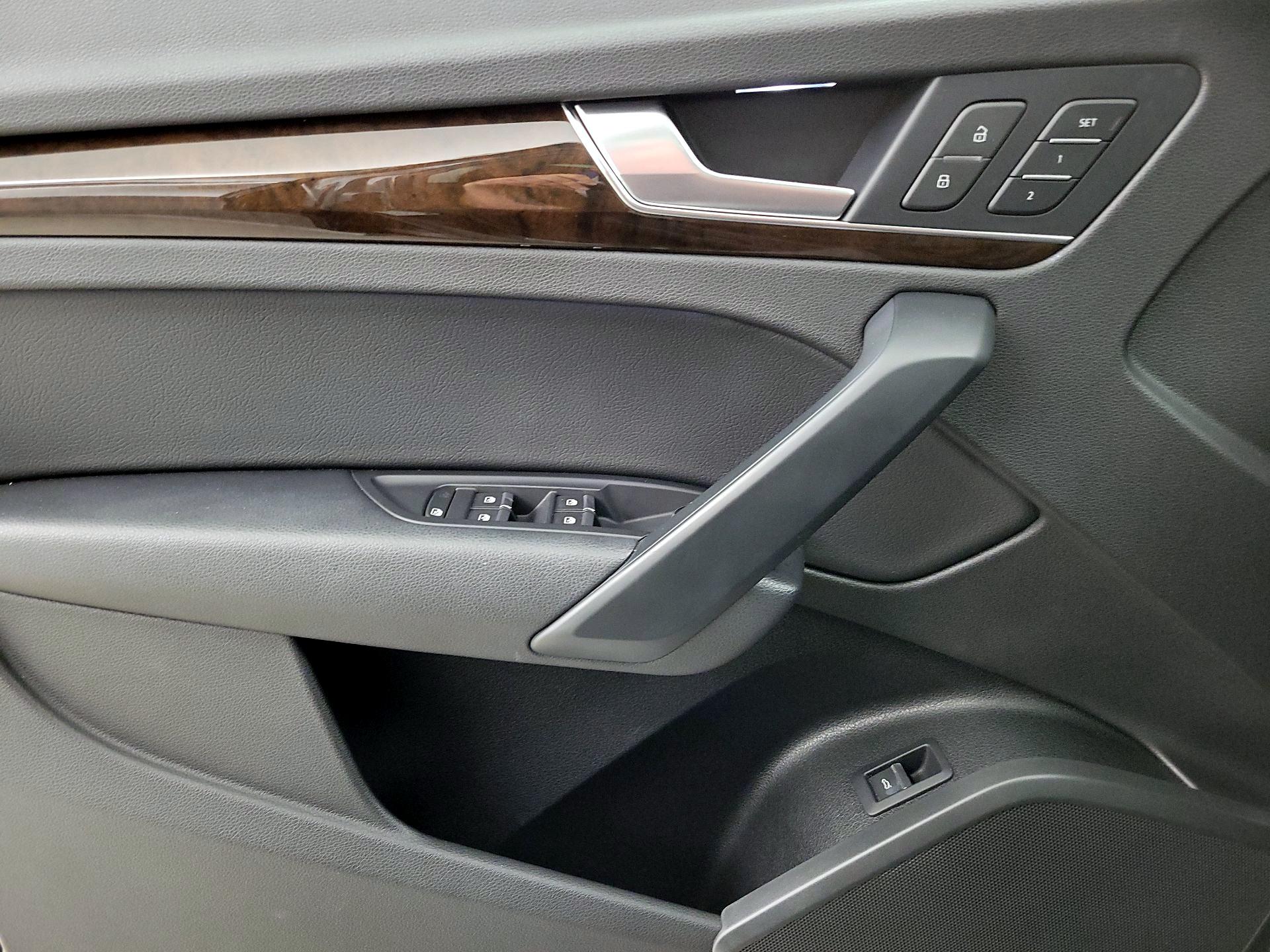 Thumbnail: 2018 Audi Q5 - 12