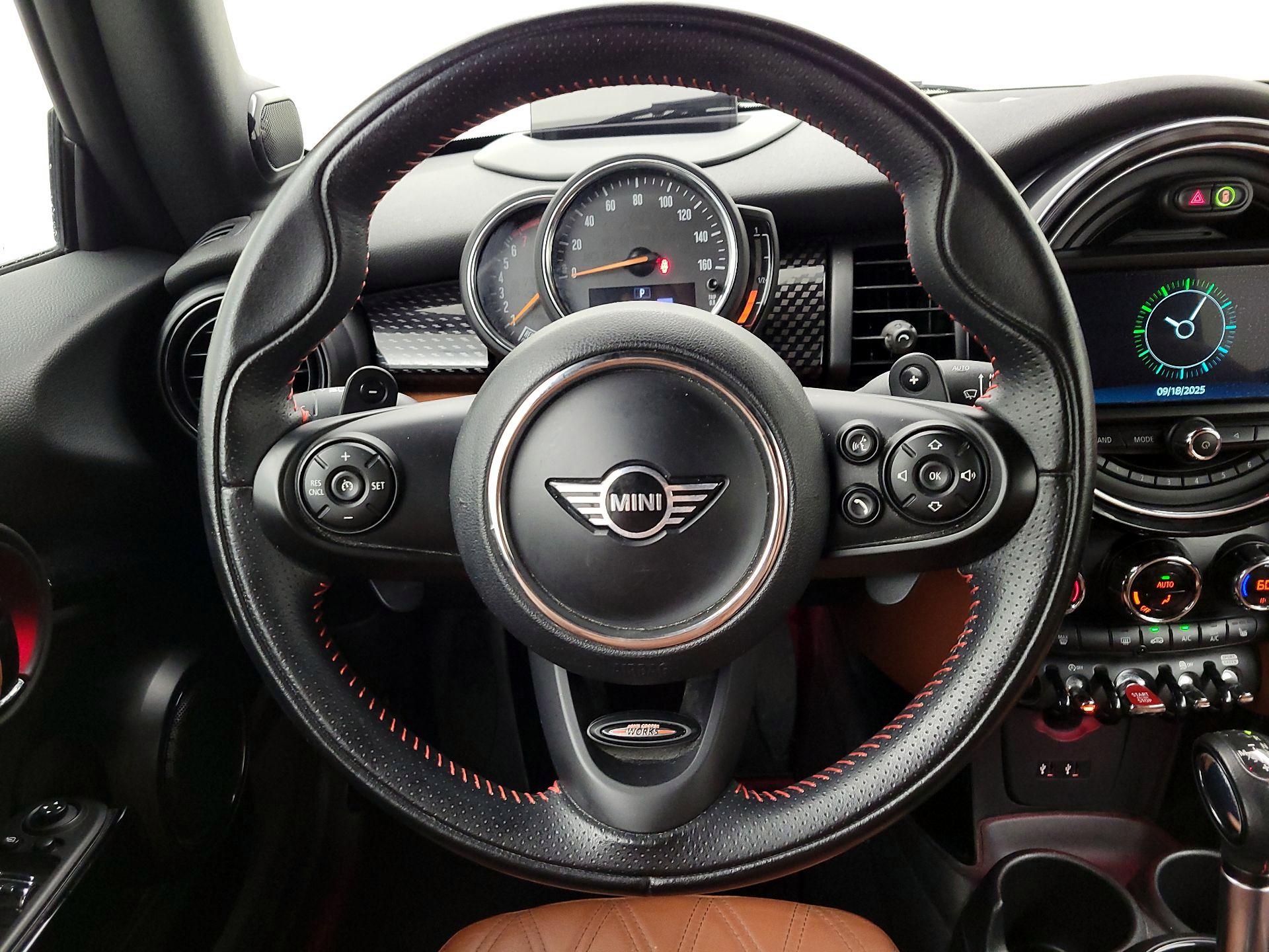 Thumbnail: 2019 MINI Cooper - 10
