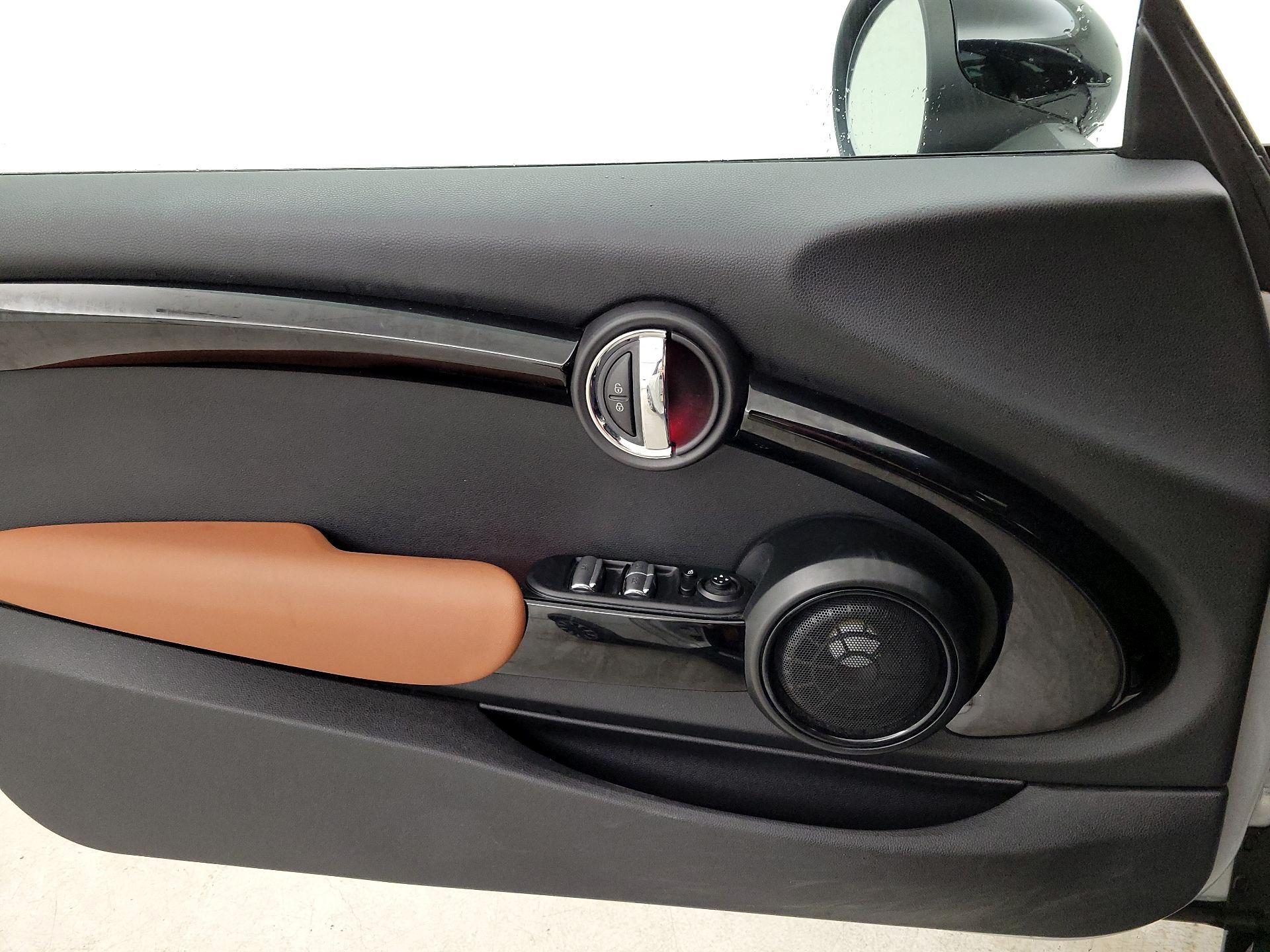 Thumbnail: 2019 MINI Cooper - 12