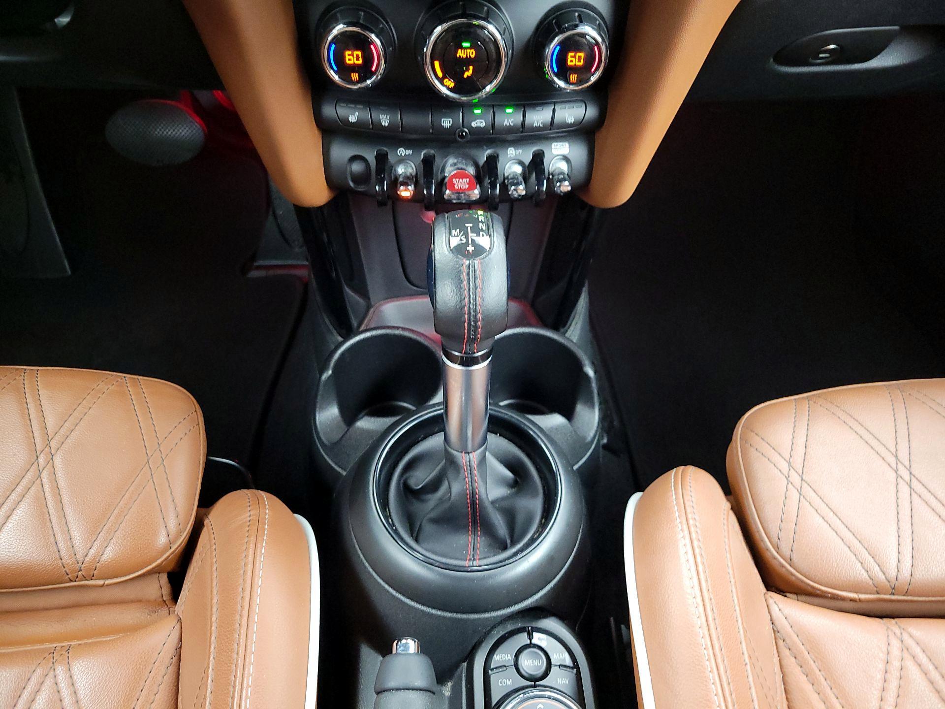 Thumbnail: 2019 MINI Cooper - 17
