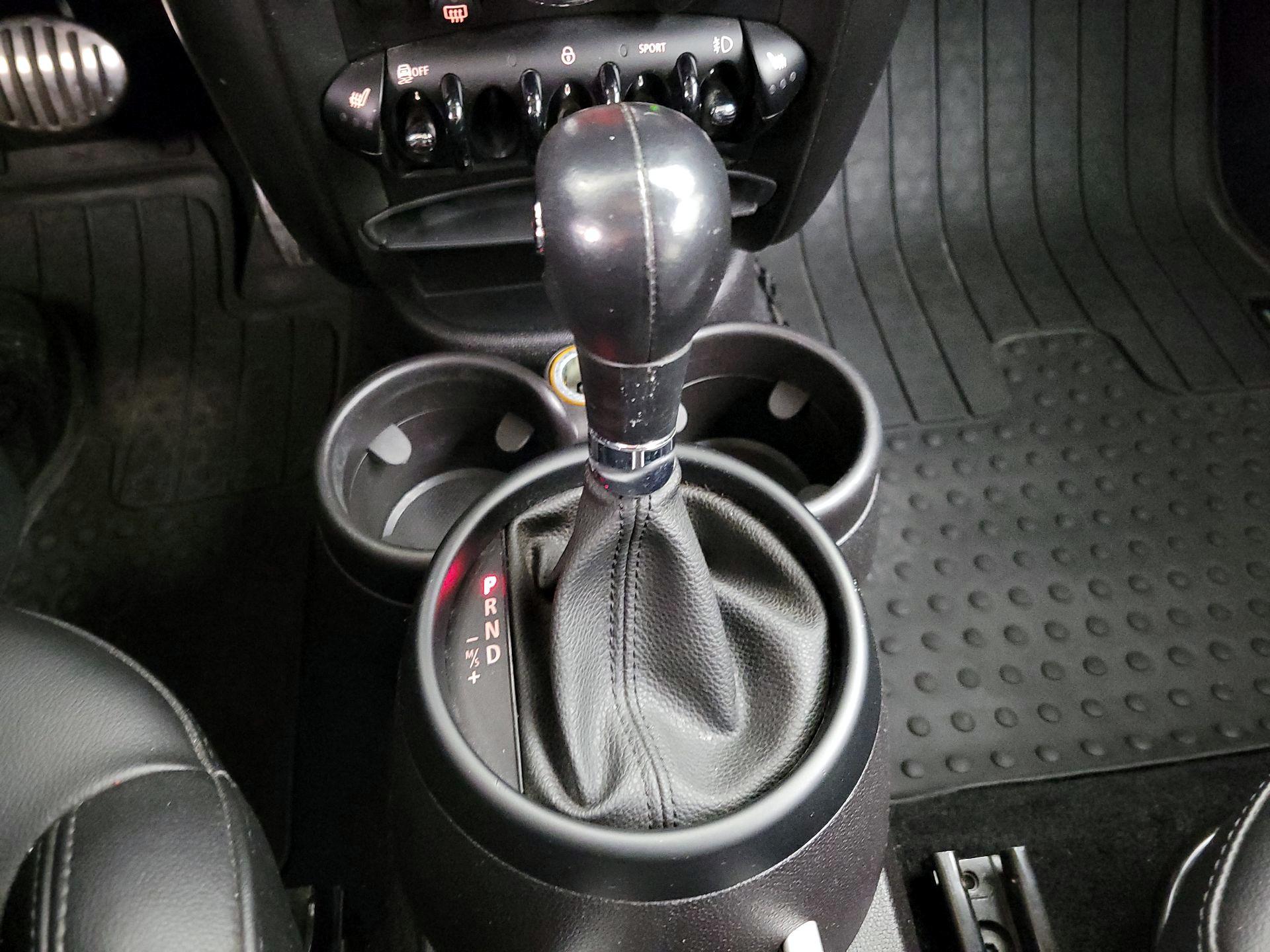 Thumbnail: 2016 MINI Cooper Countryman - 15