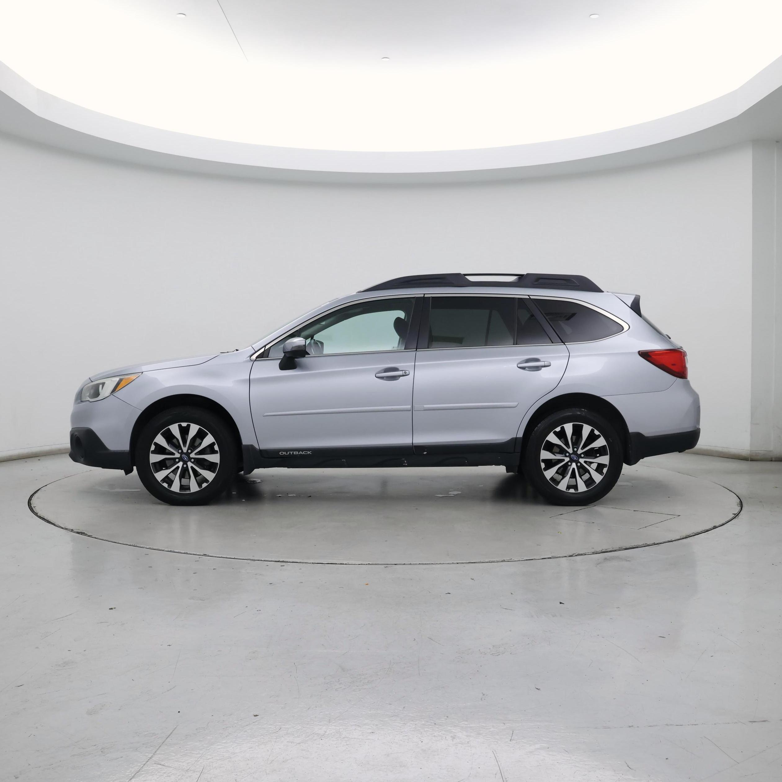 Thumbnail: 2017 Subaru Outback - 3