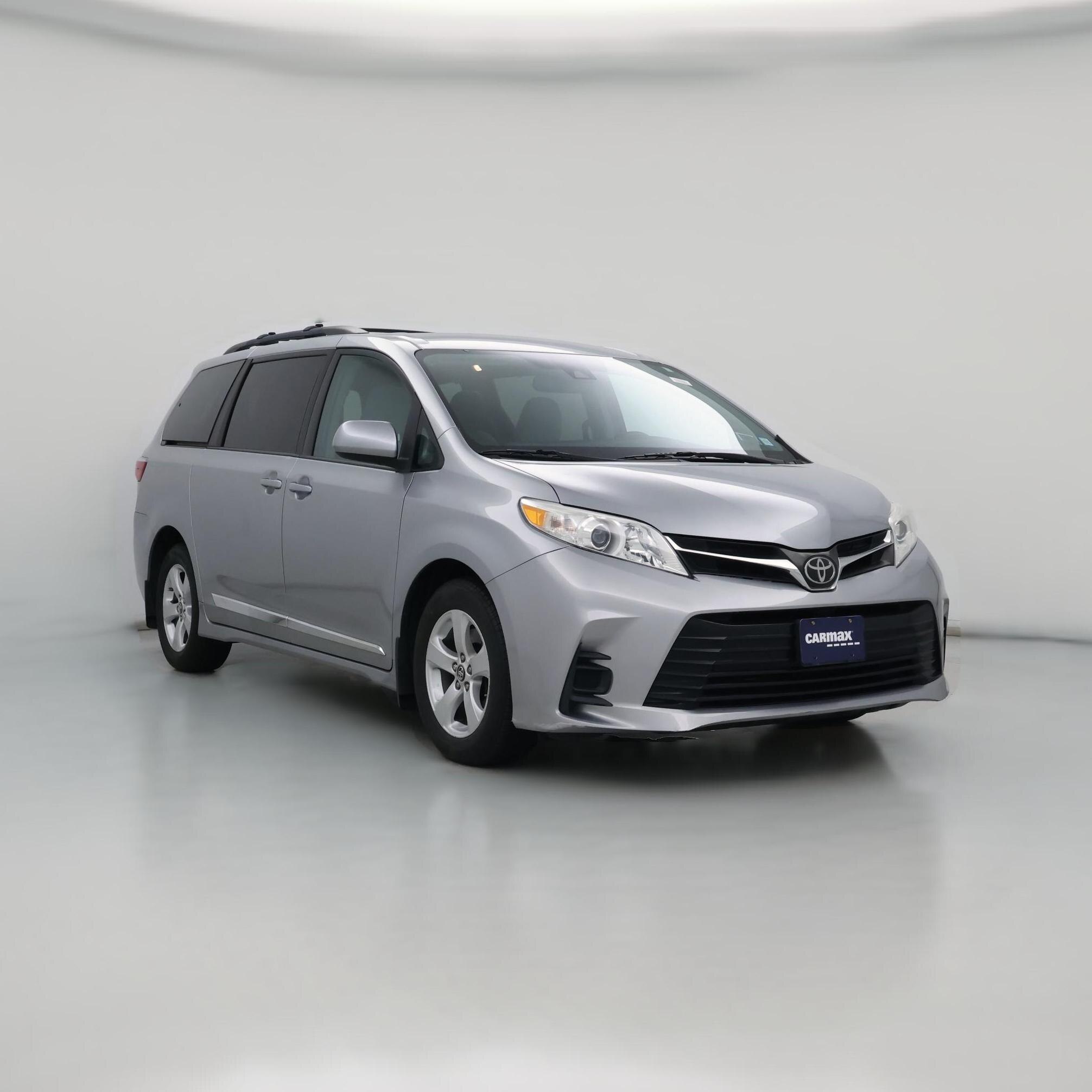Thumbnail: 2018 Toyota Sienna - 1