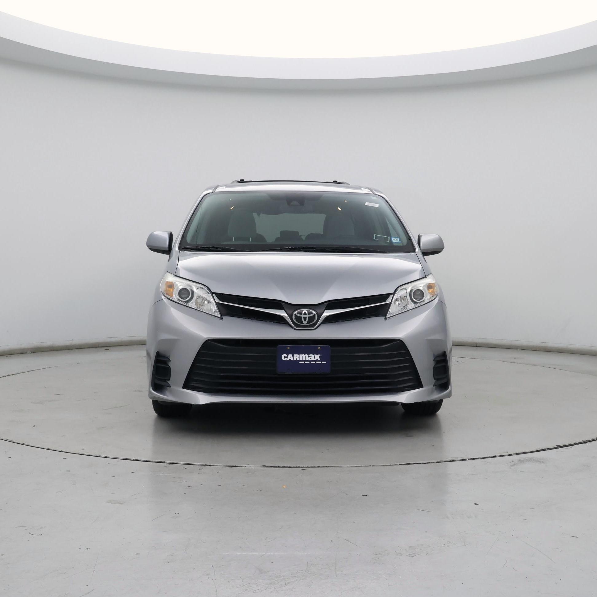 Thumbnail: 2018 Toyota Sienna - 5