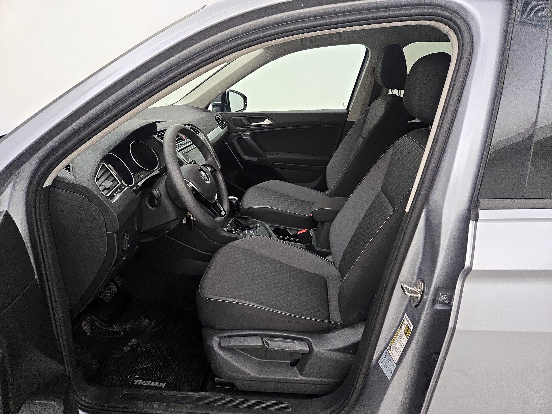 Thumbnail: 2021 Volkswagen Tiguan - 11