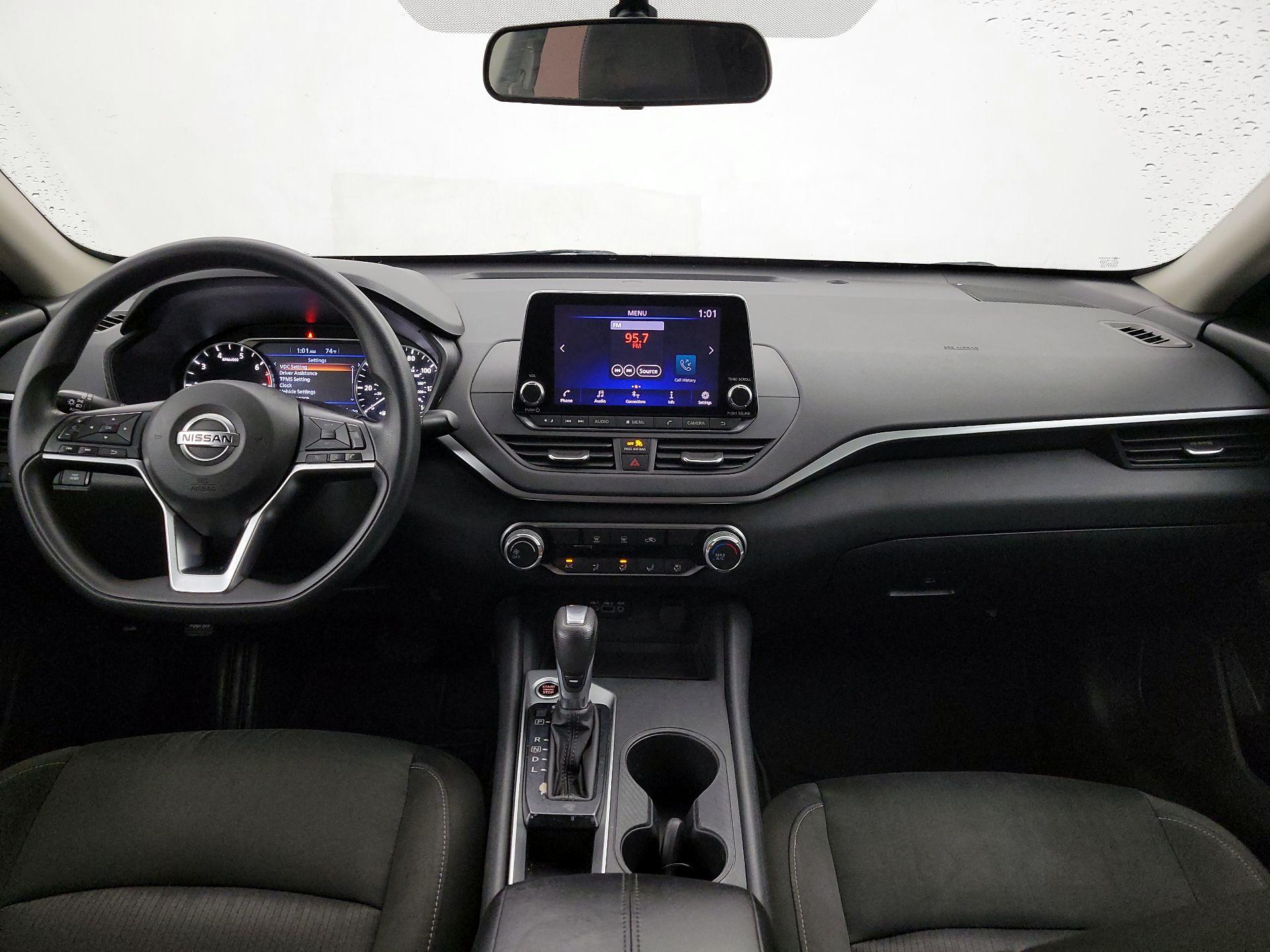 Thumbnail: 2019 Nissan Altima - 9