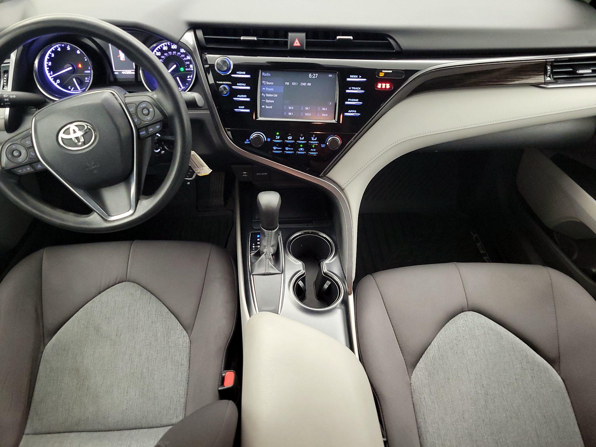 Thumbnail: 2019 Toyota Camry - 9