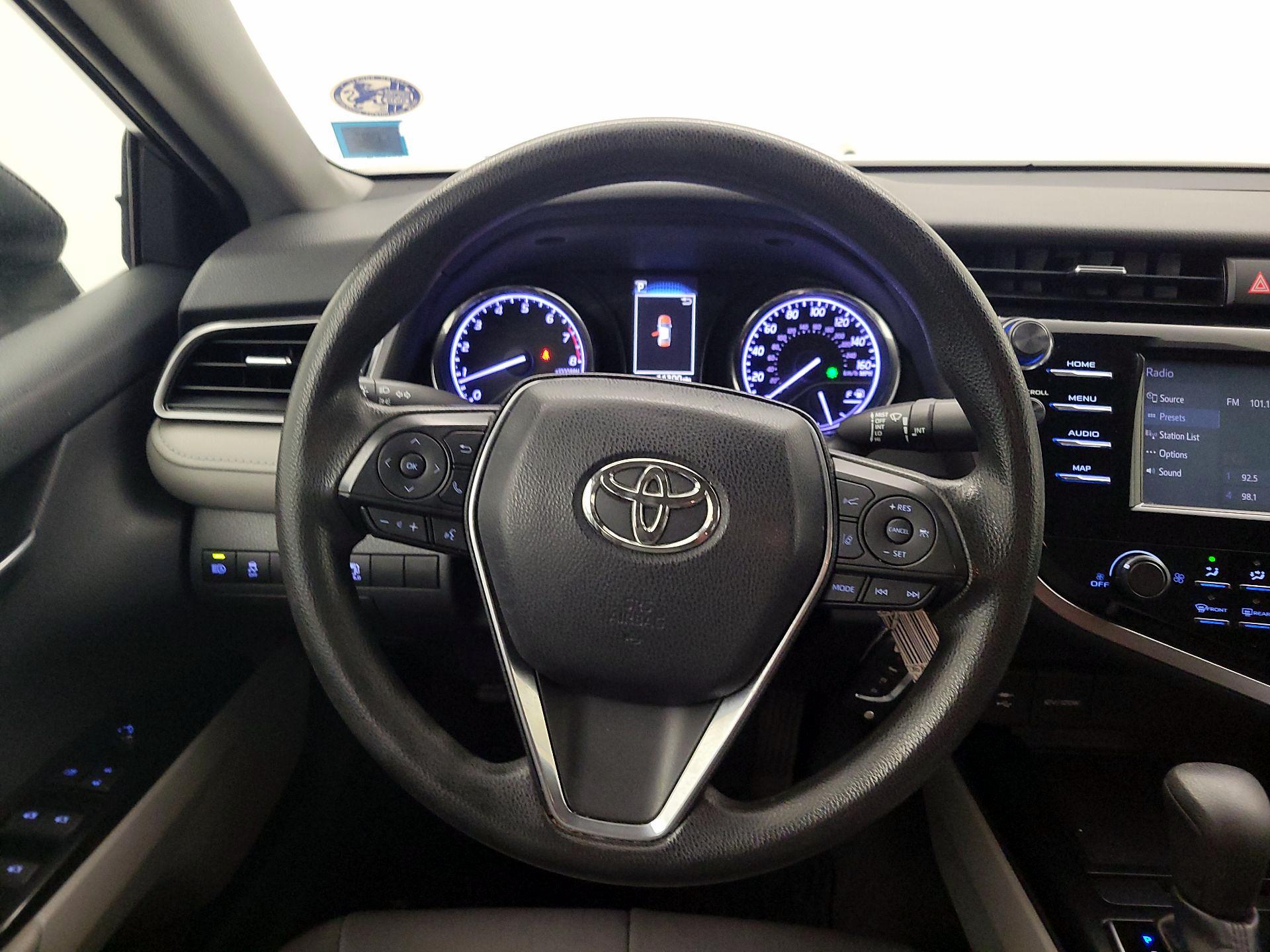 Thumbnail: 2019 Toyota Camry - 10