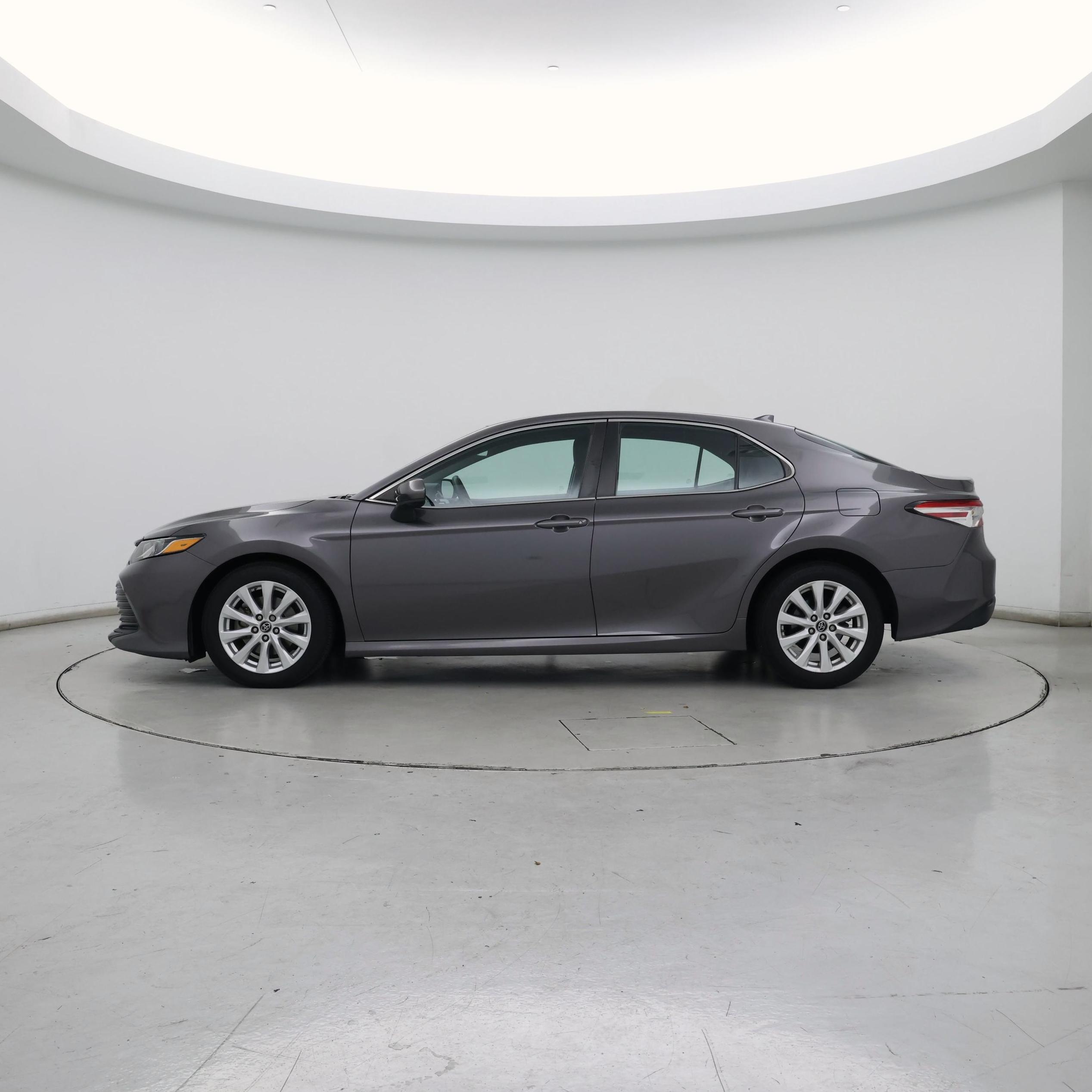 Thumbnail: 2019 Toyota Camry - 3