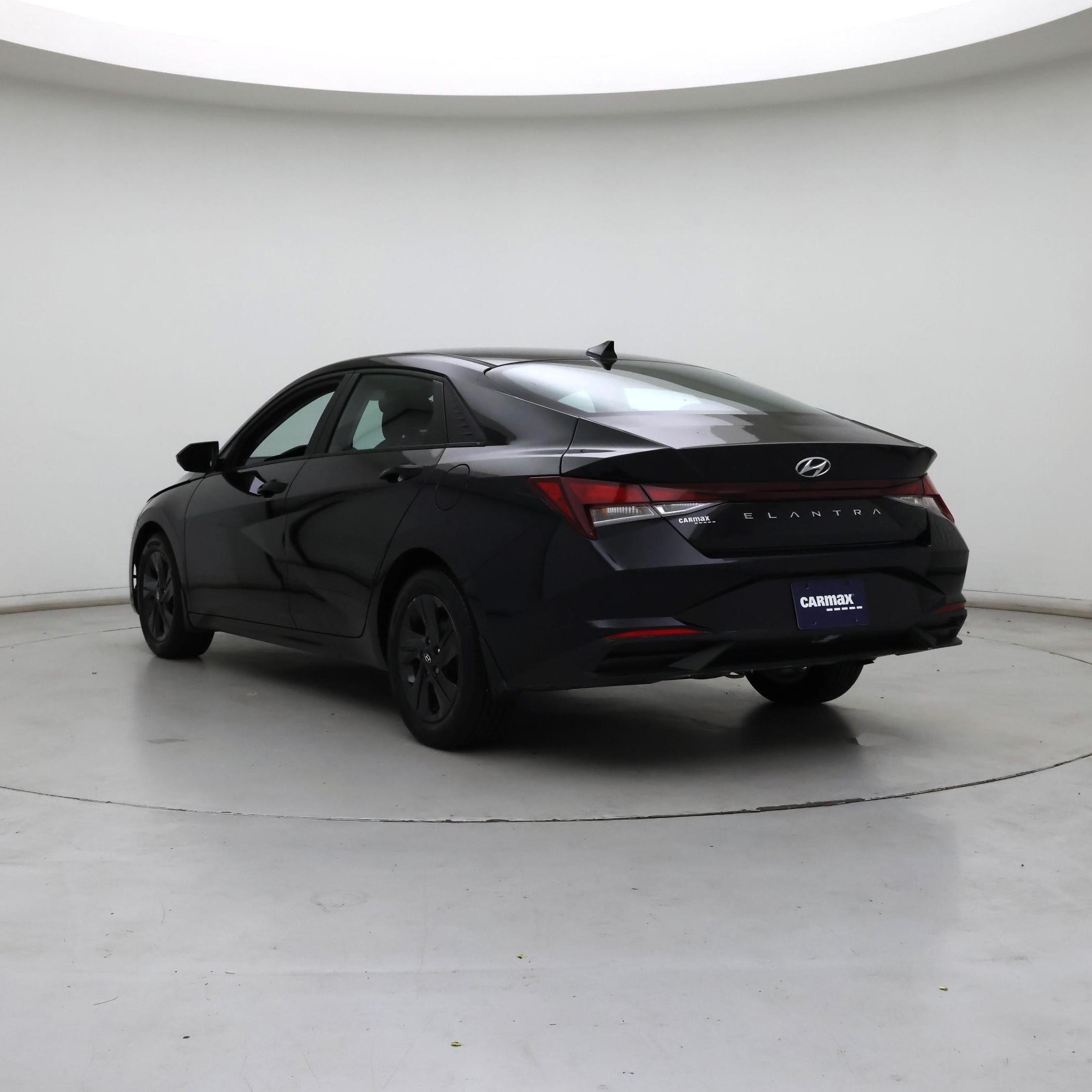 Thumbnail: 2022 Hyundai Elantra - 2